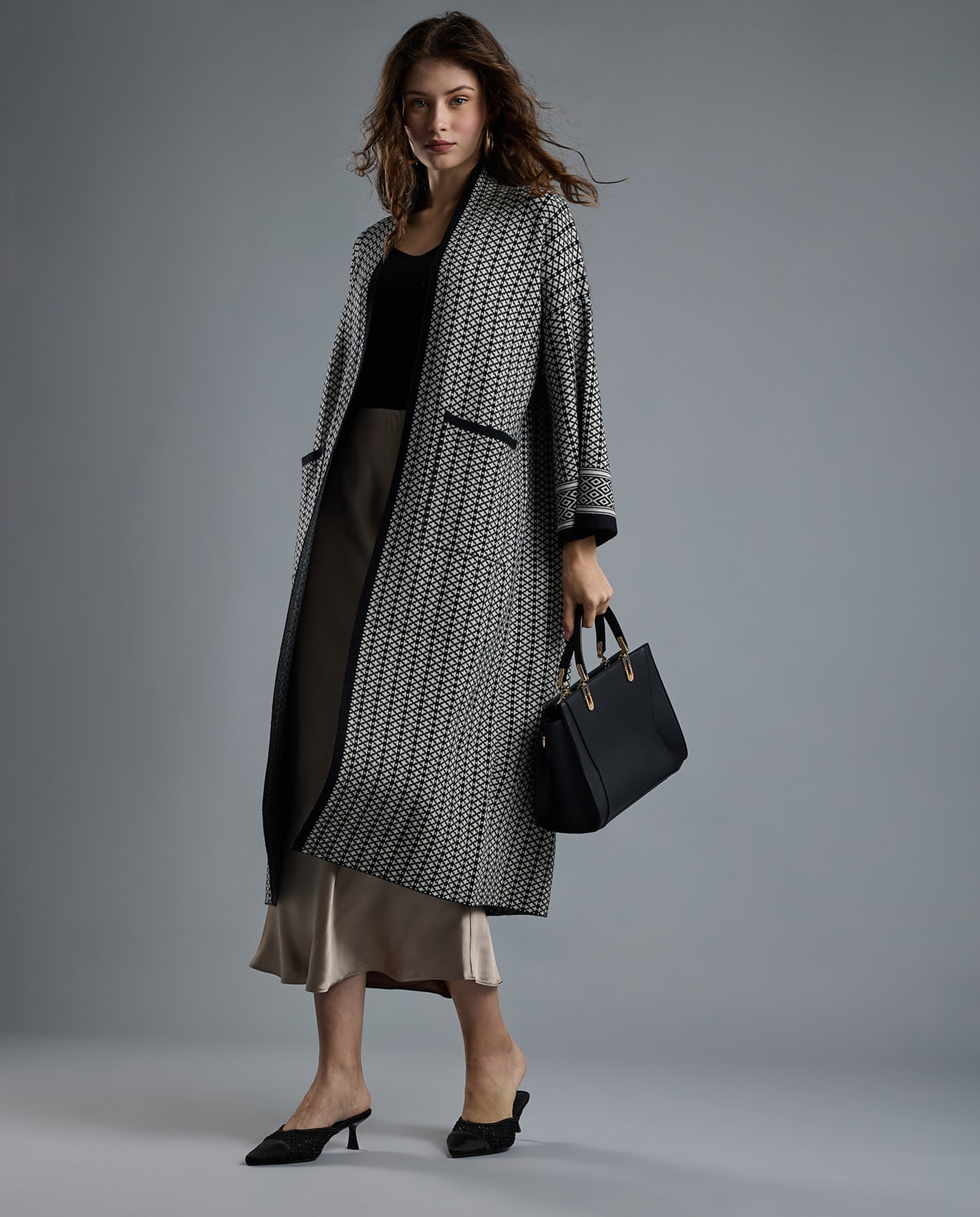Patterned Coat with Long Sleeves