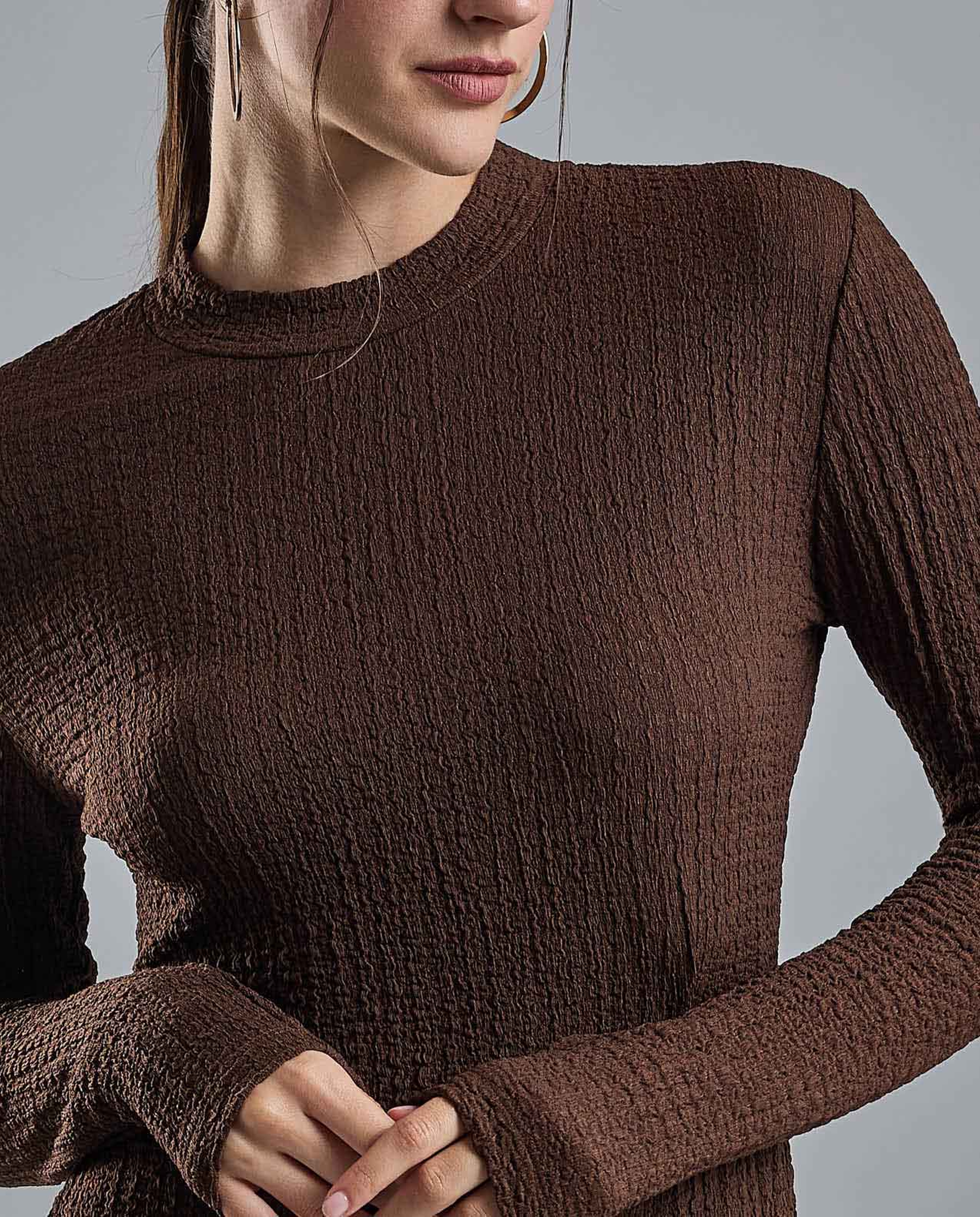 Solid Bodycon Dress with Crew Neck and Long Sleeves