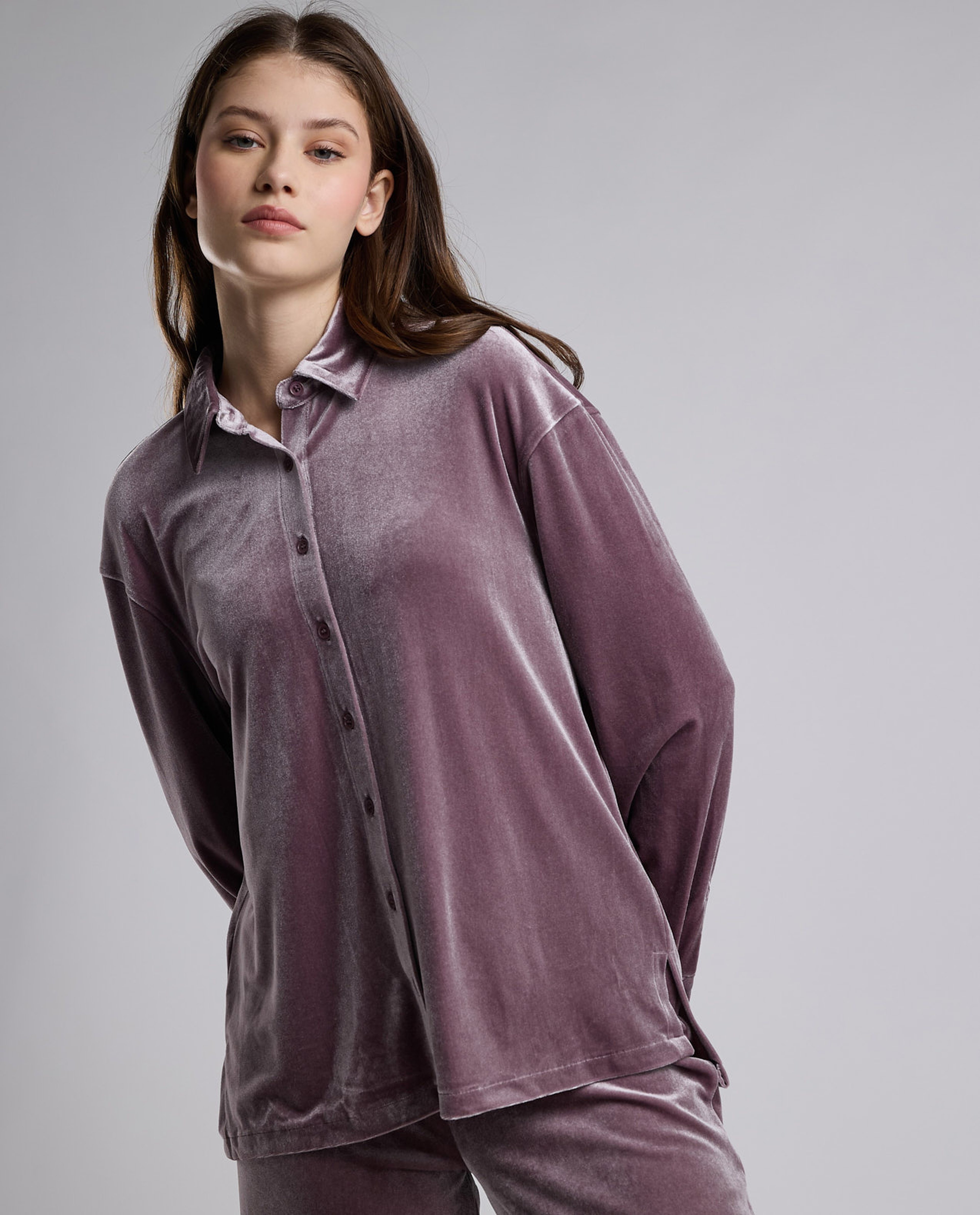 Solid Shirt with Classic Collar and Long Sleeves