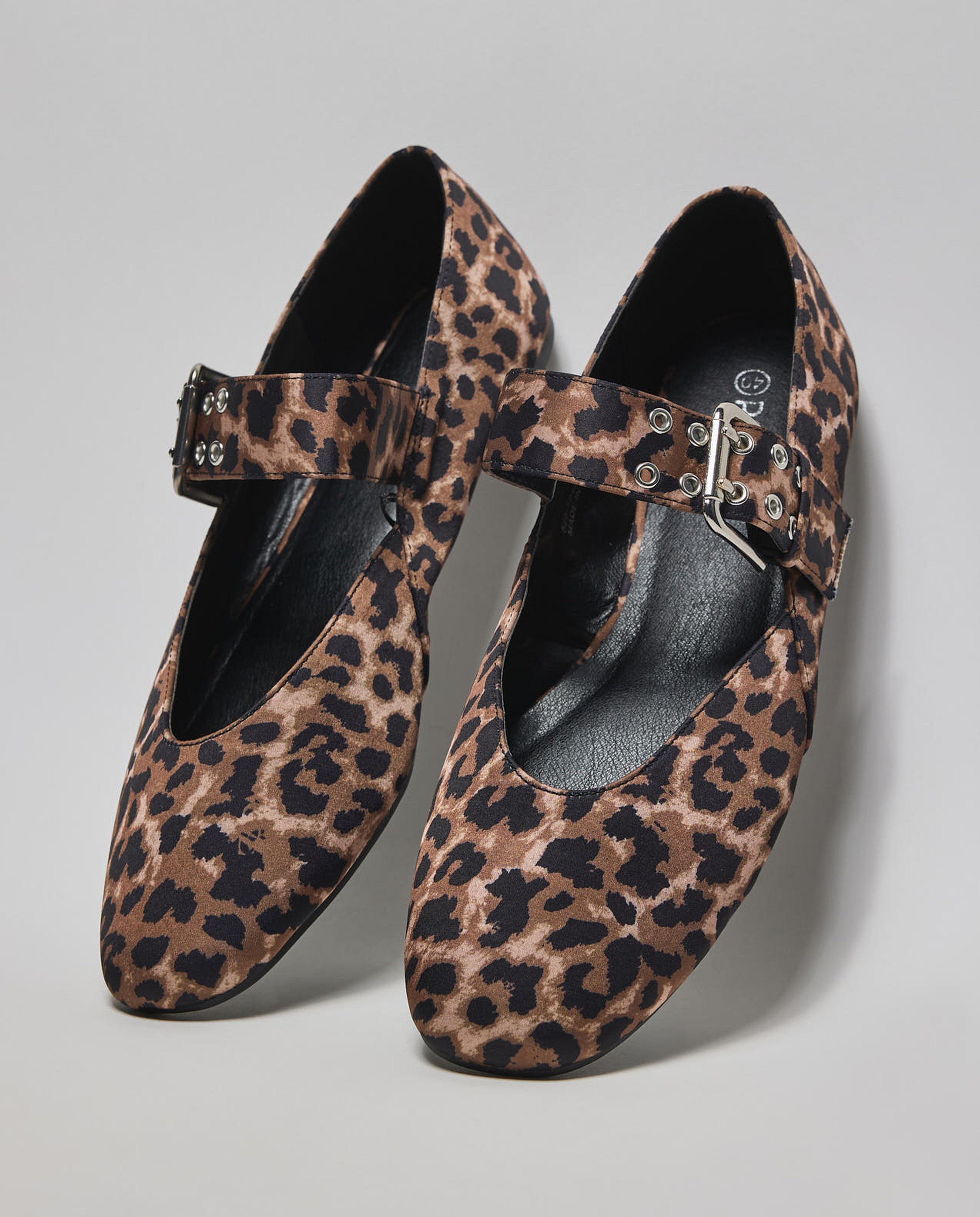 Glossy Mary Jane Shoes