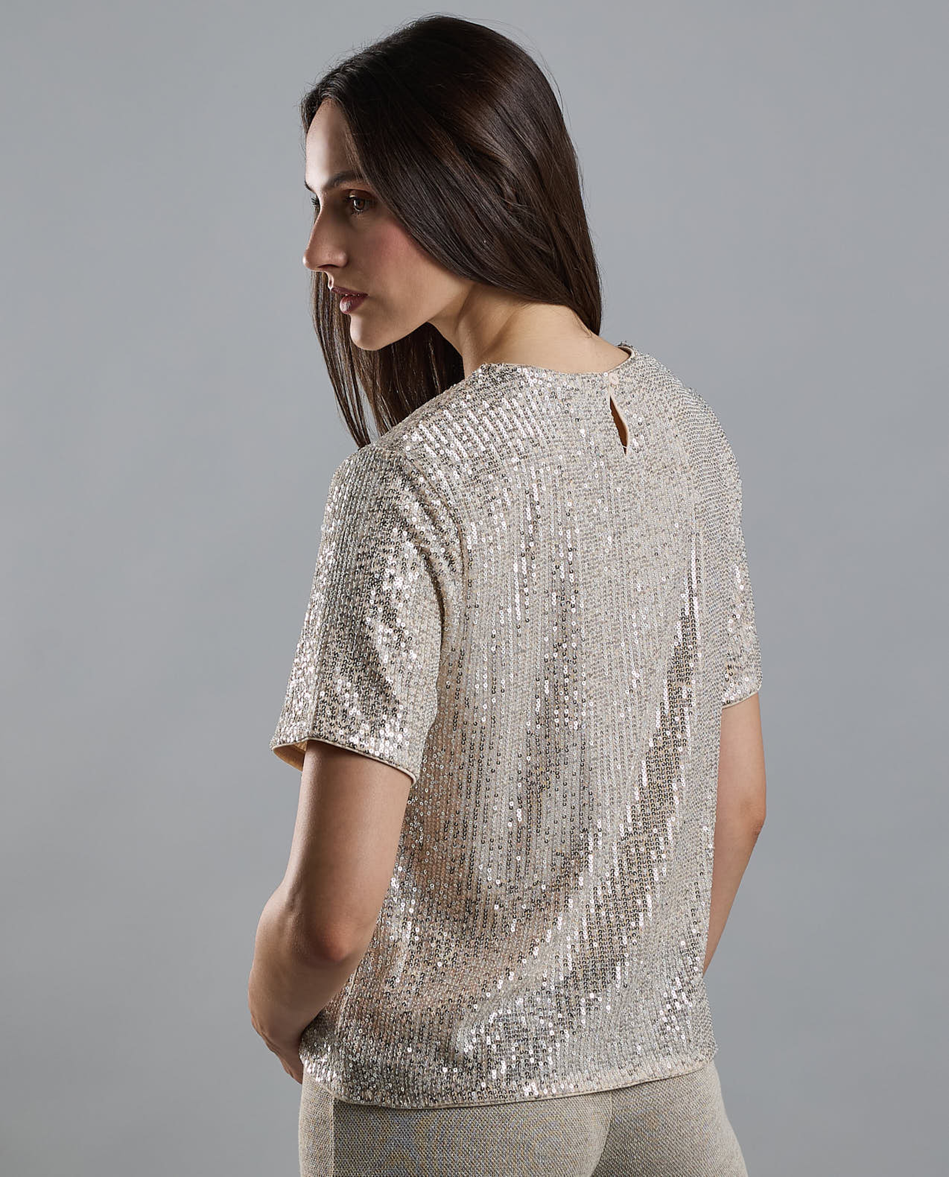 Sequins Top with Crew Neck and Short Sleeves