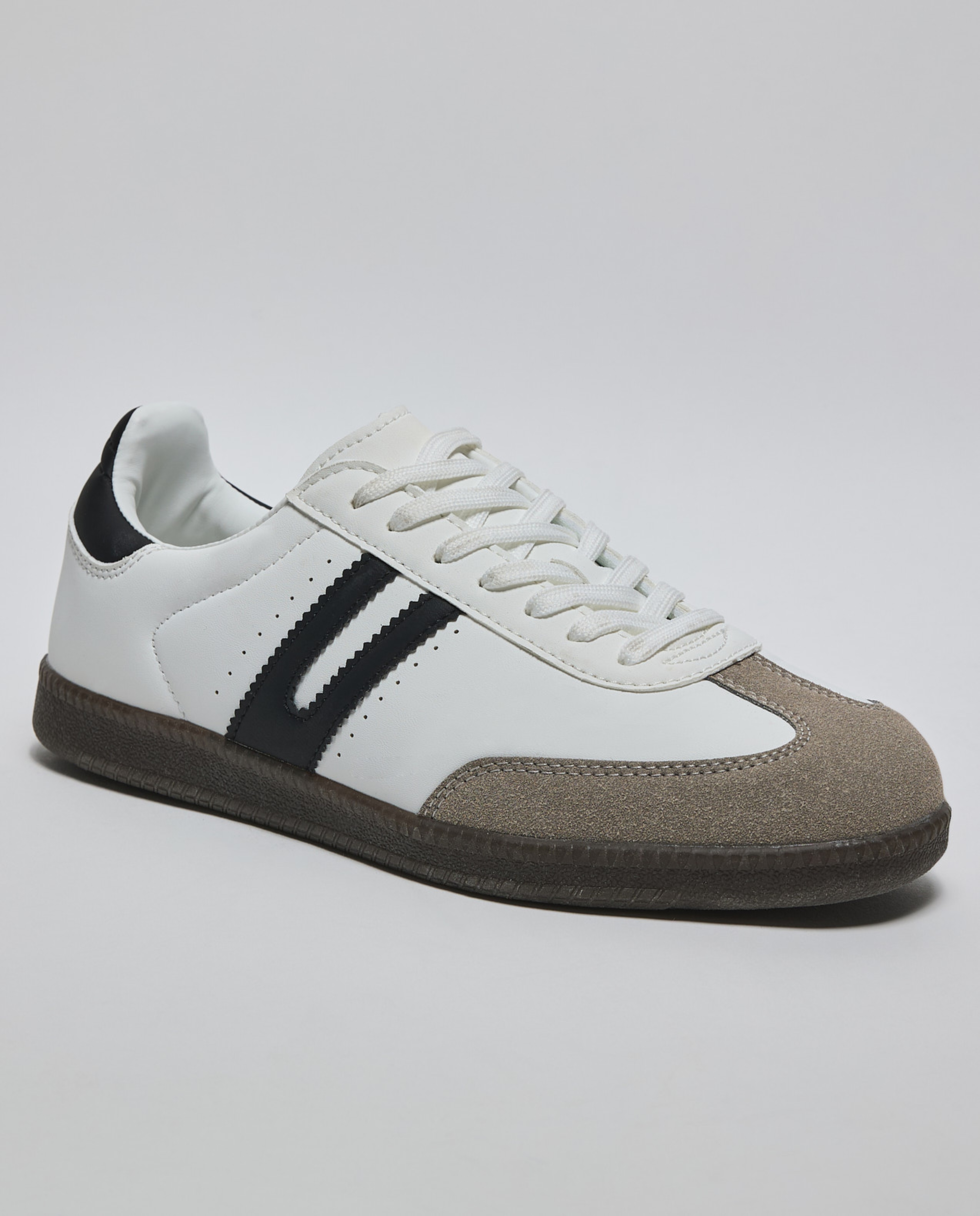 Color Block Low Top Sneakers