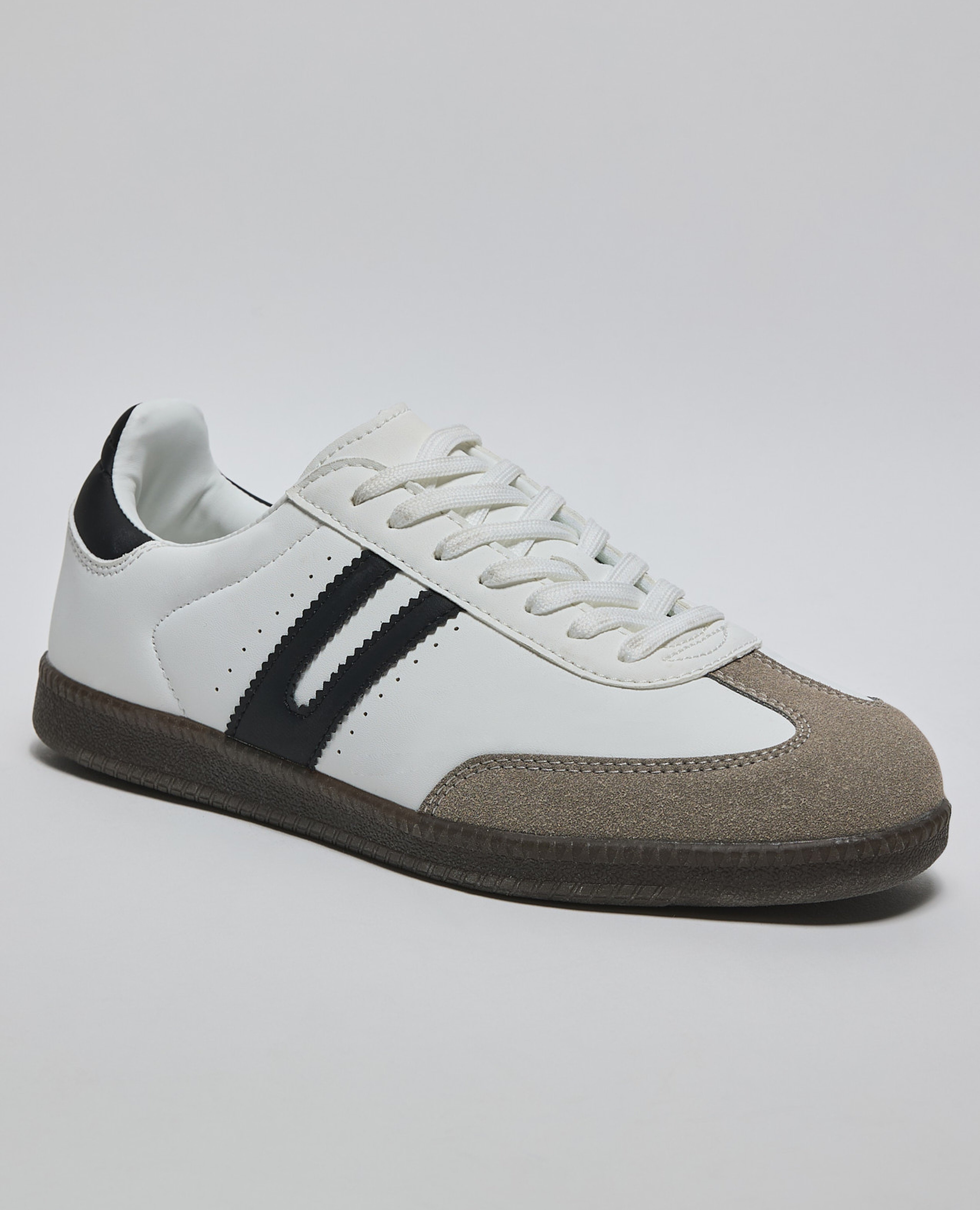 Color Block Low Top Sneakers