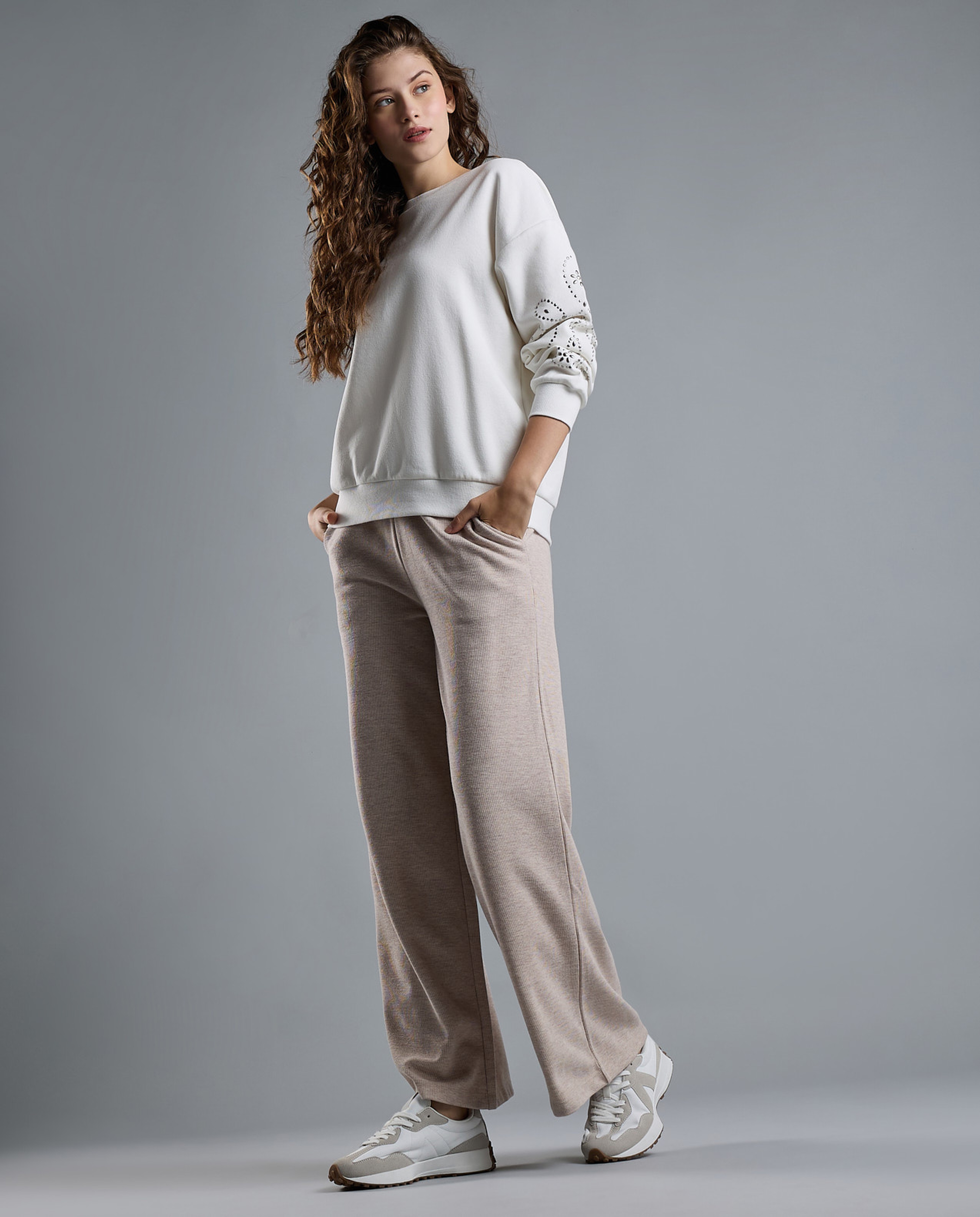 Studded Sweatshirt with Crew Neck and Long Sleeves