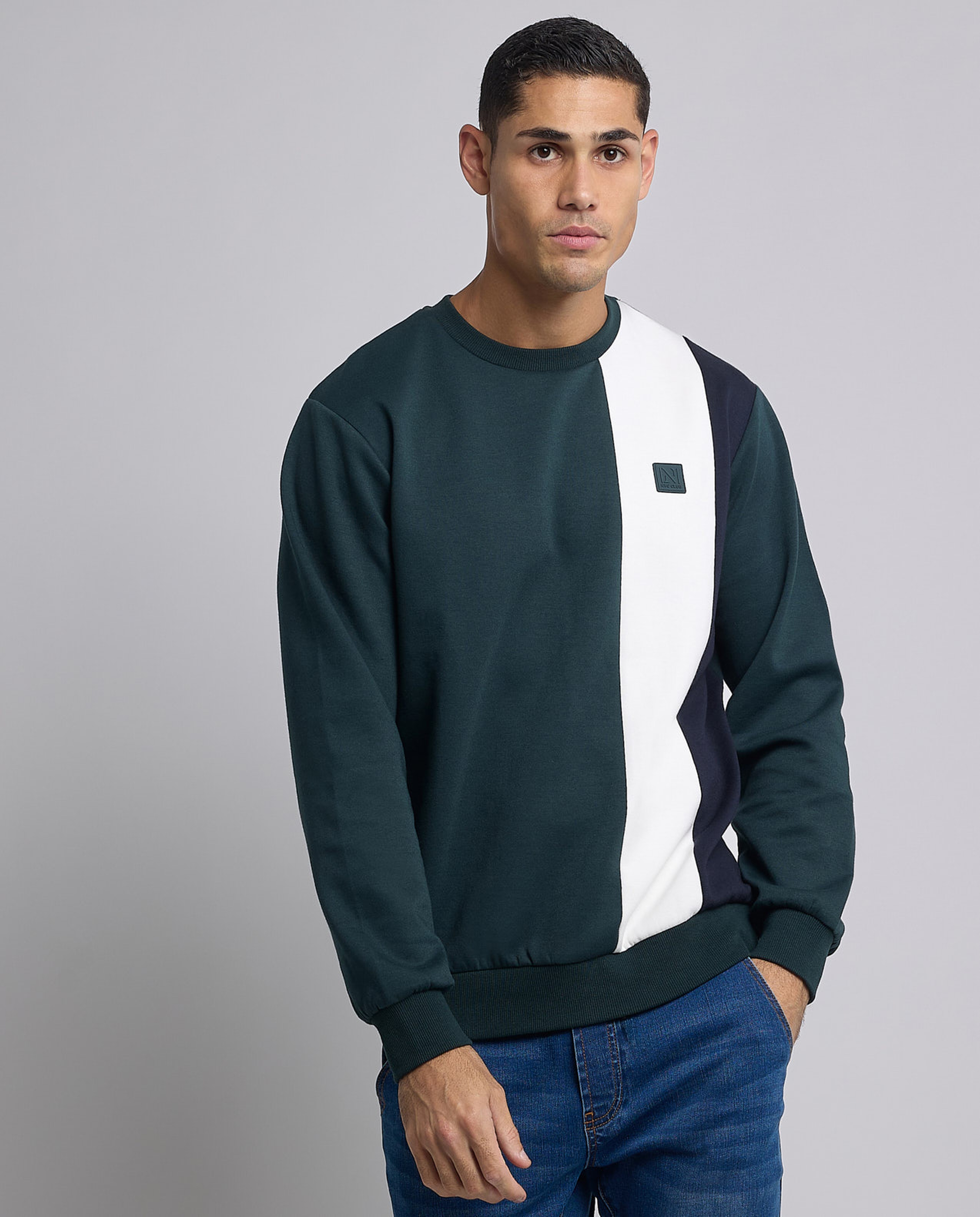 Color Block Sweatshirt with Crew Neck and Long Sleeves