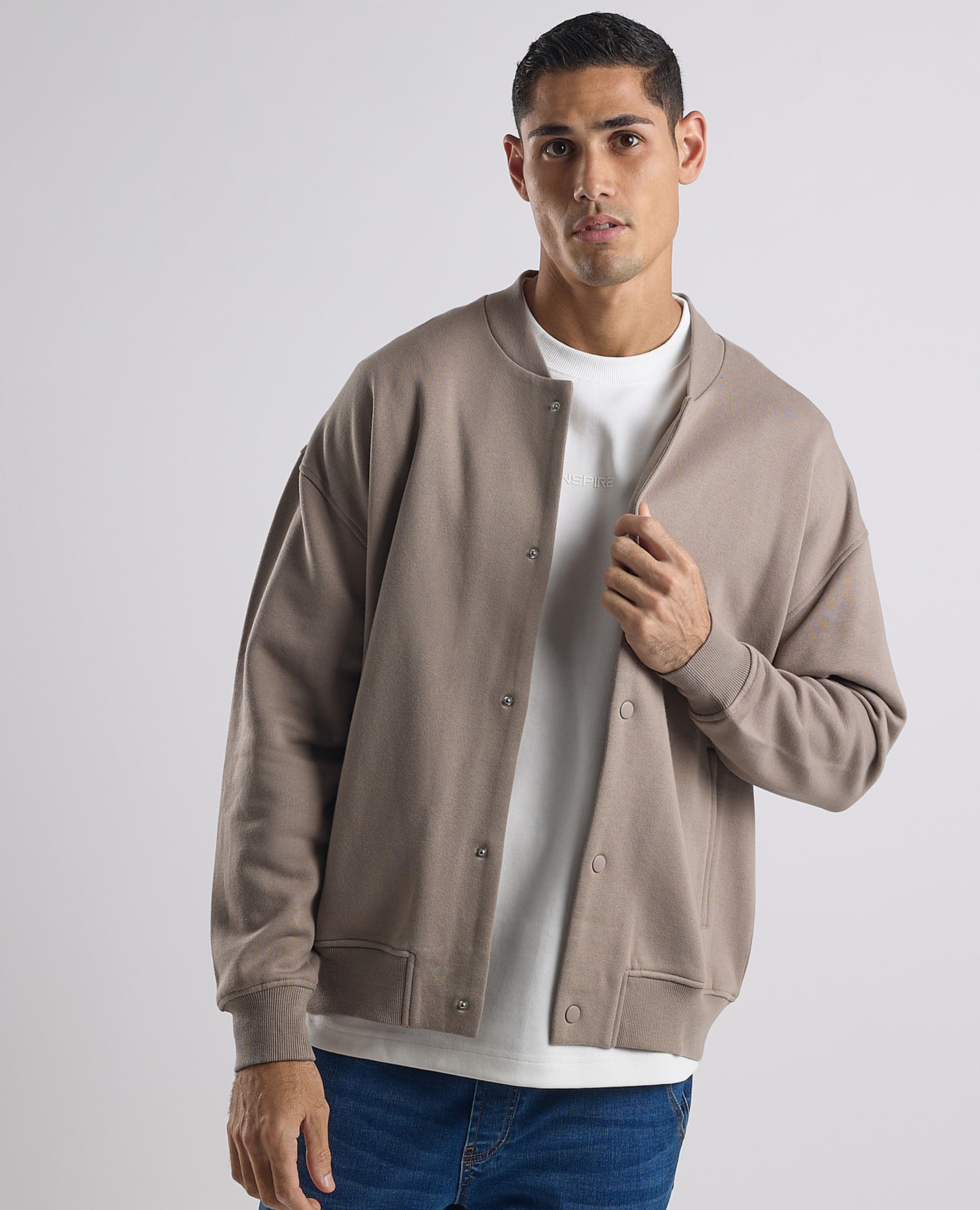 جاكيت بومبر سادة بسحاب