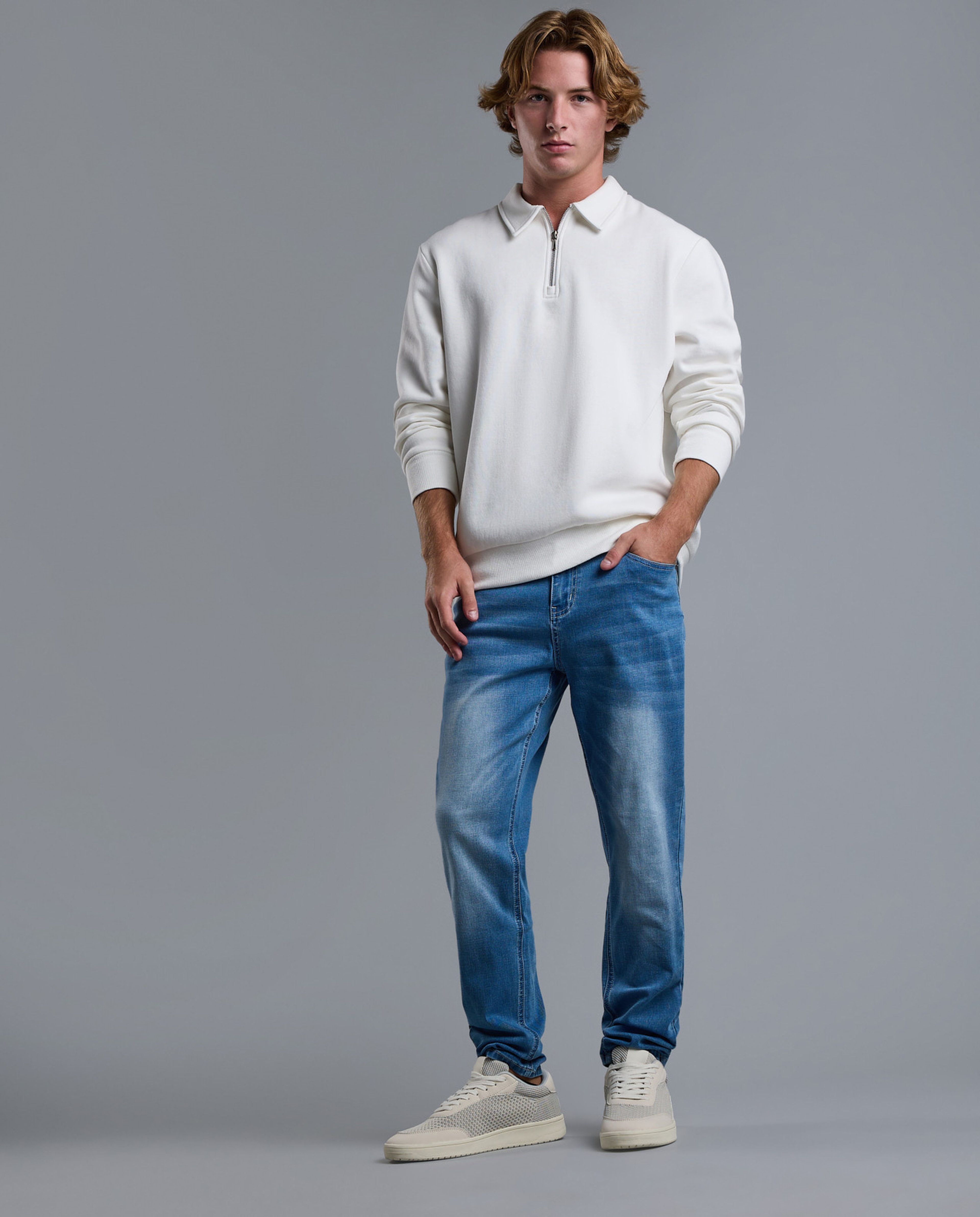 Solid Collared Sweatshirt with Long Sleeves