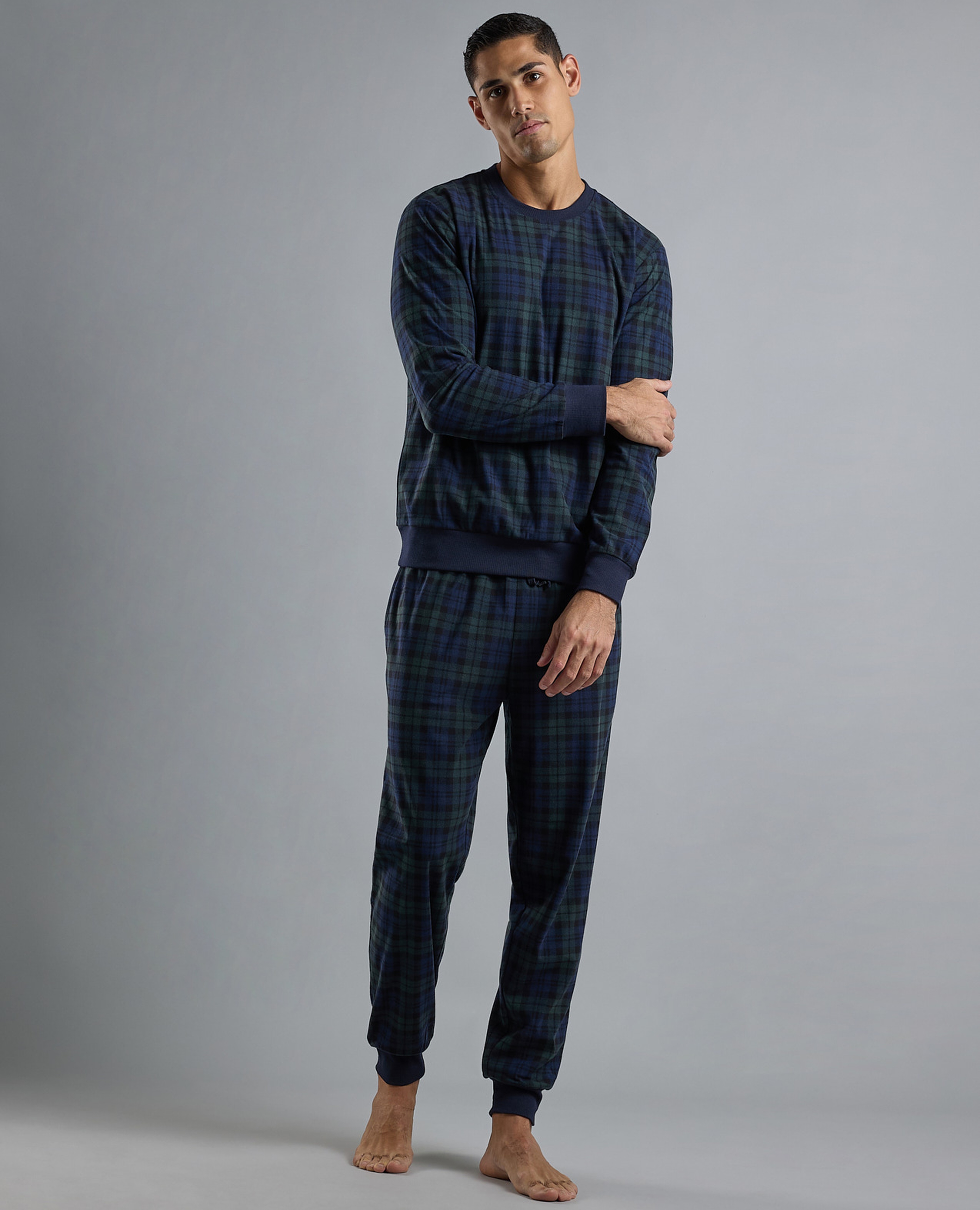 طقم بيجاما بطبعة كارو