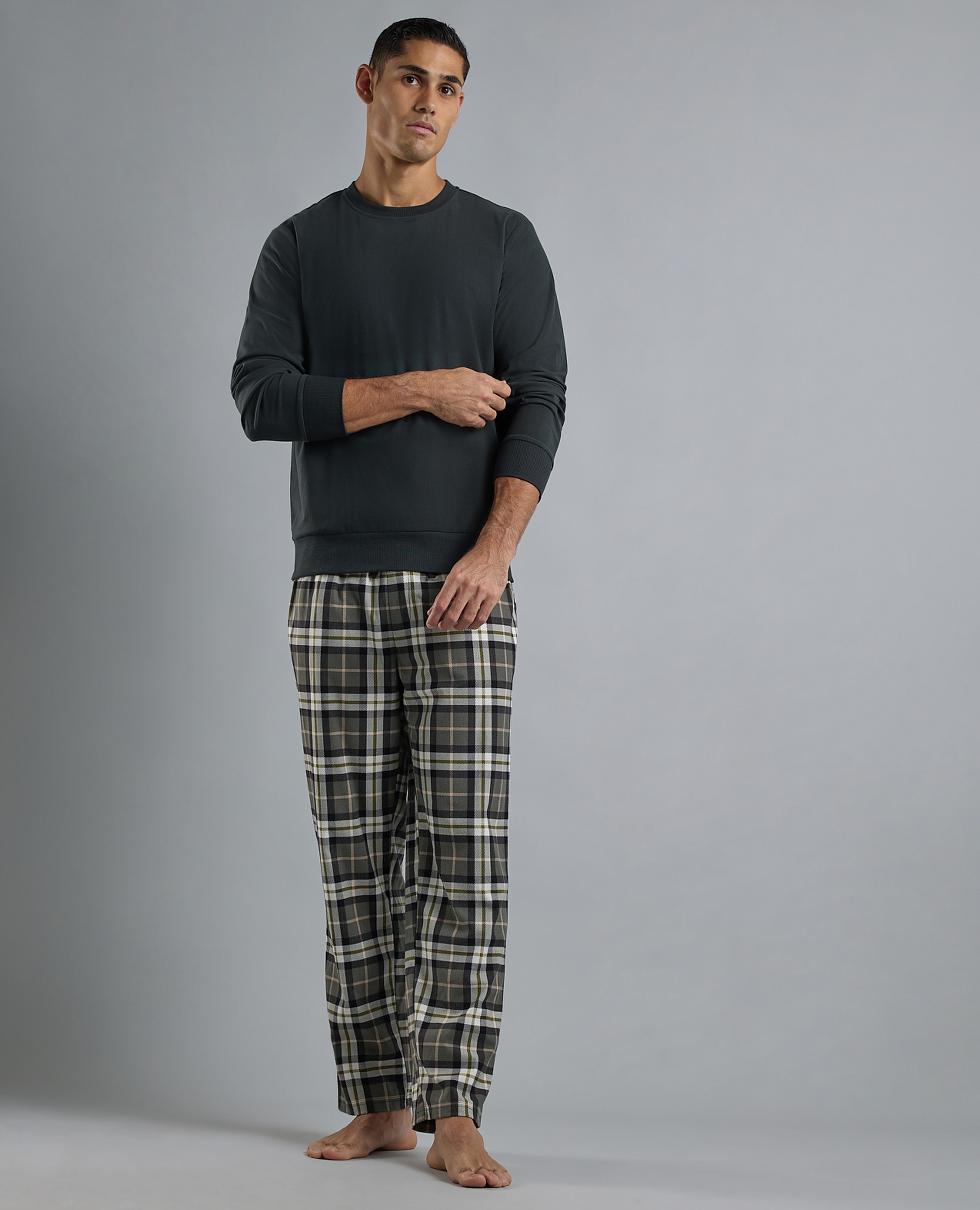 طقم بيجاما بطبعة كارو