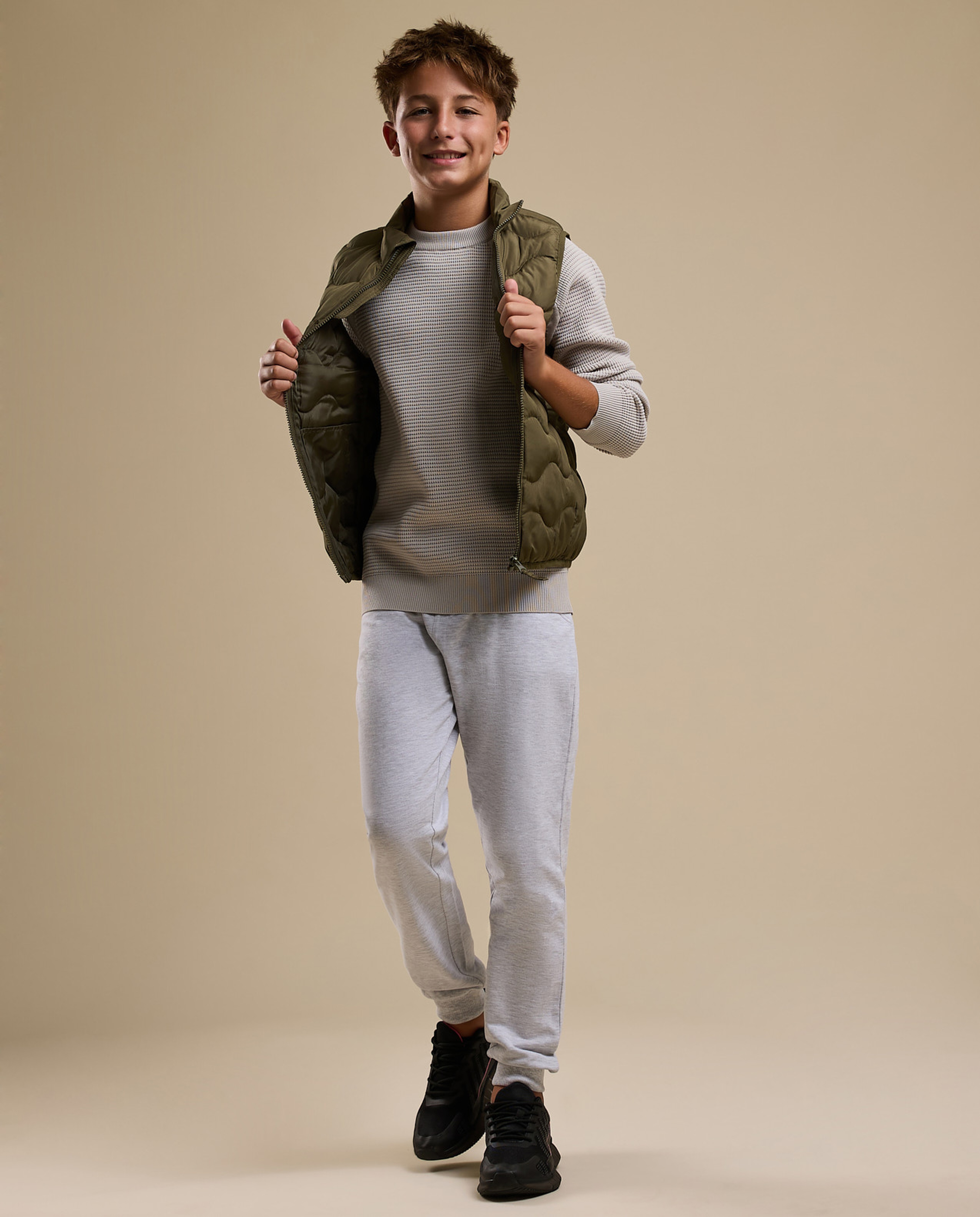 Textured Sweater with Raglan Sleeves and Long Sleeves