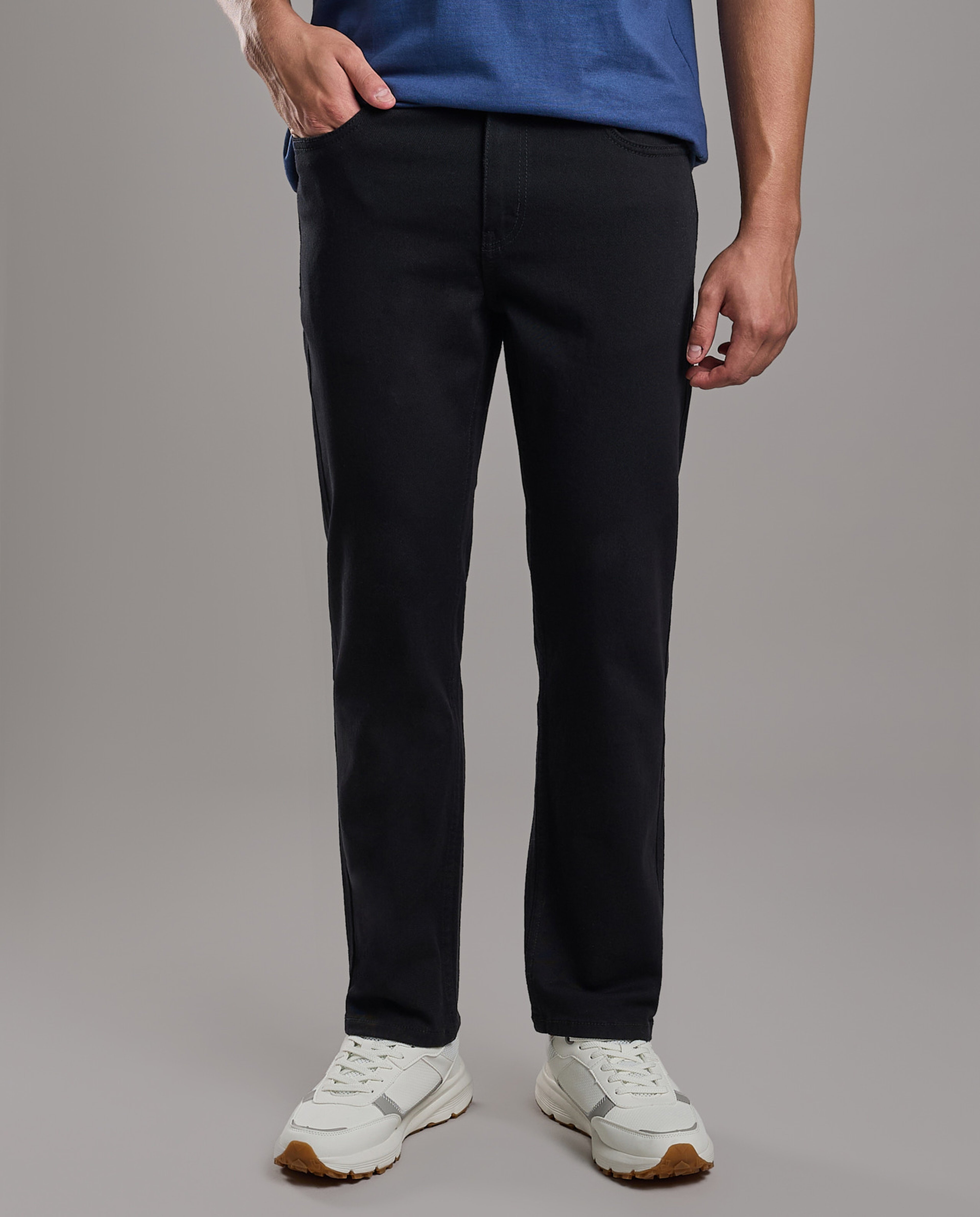 Solid Regular Fit Jeans with Button Closure