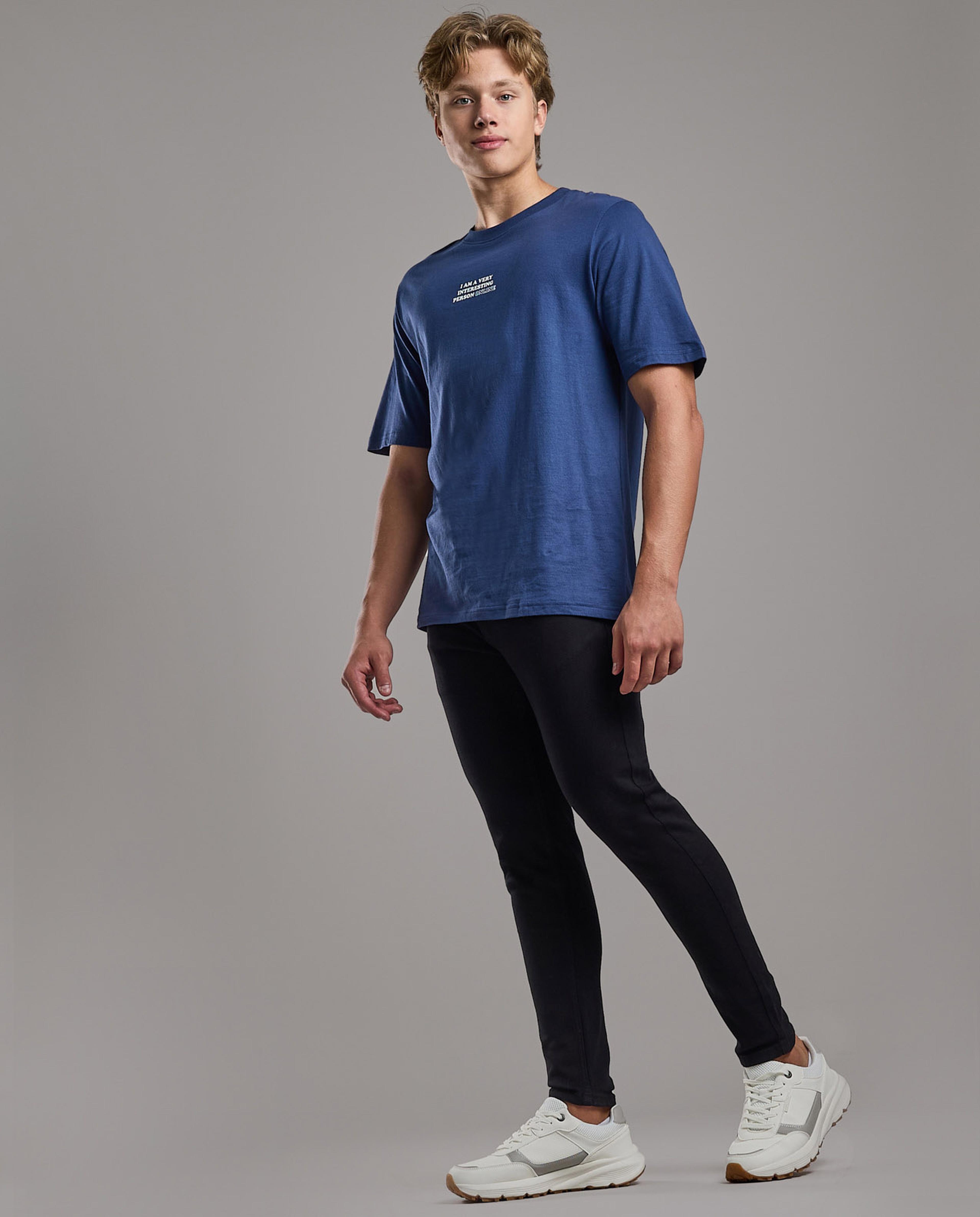 Solid Carrot Fit Jeans with Button Closure