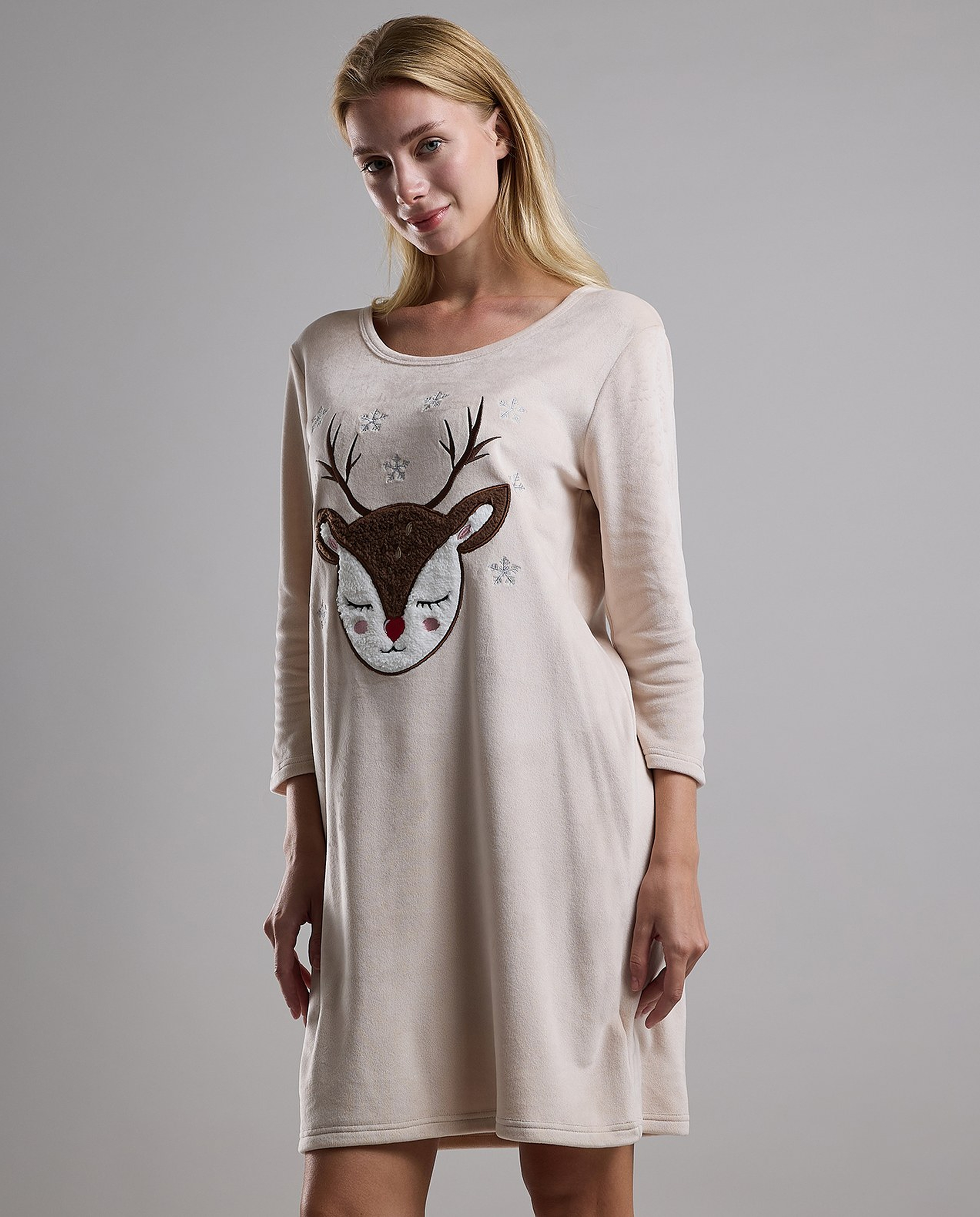 Appliqued Nightdress with Long Sleeves