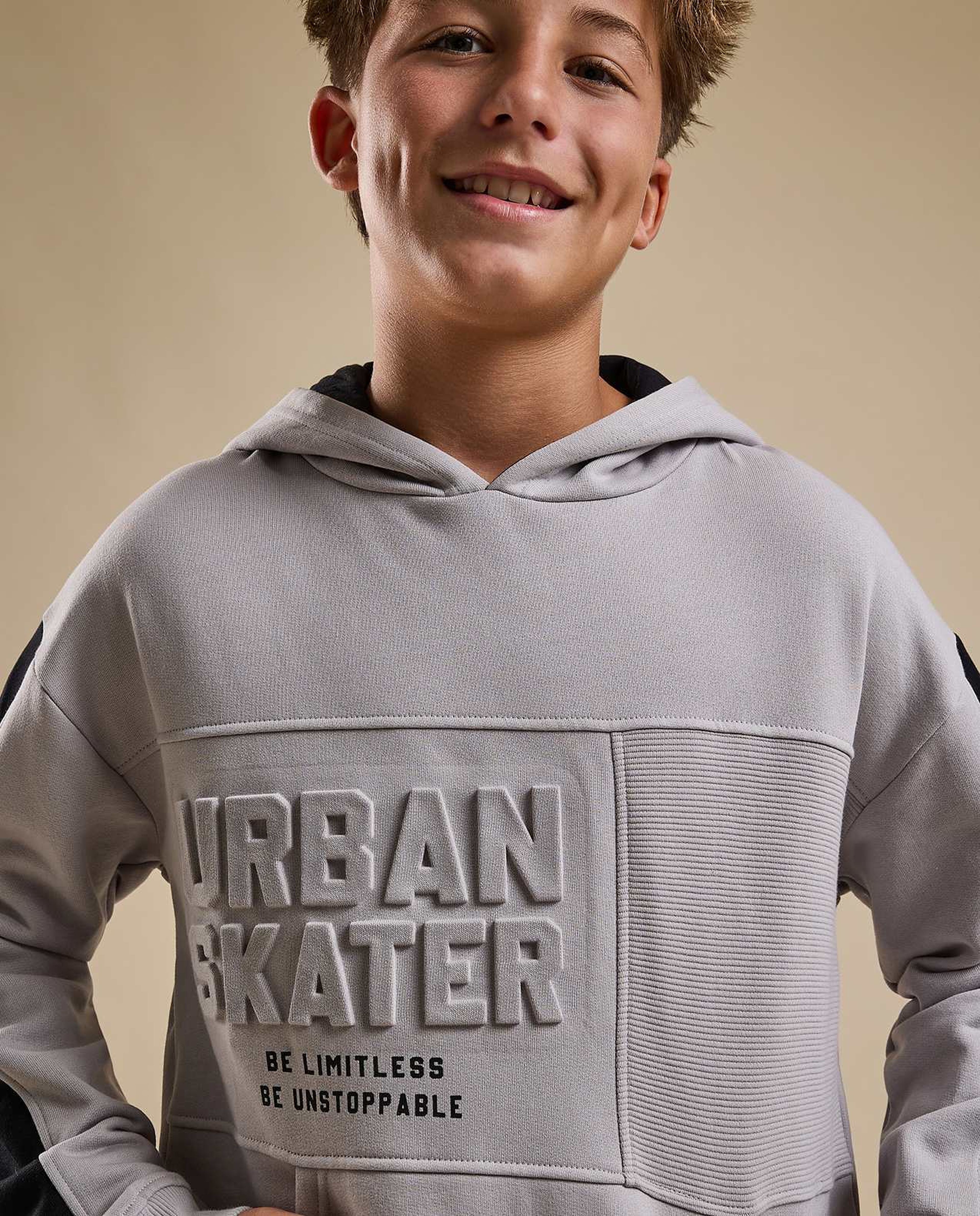 Color Block Hoodie with Long Sleeves