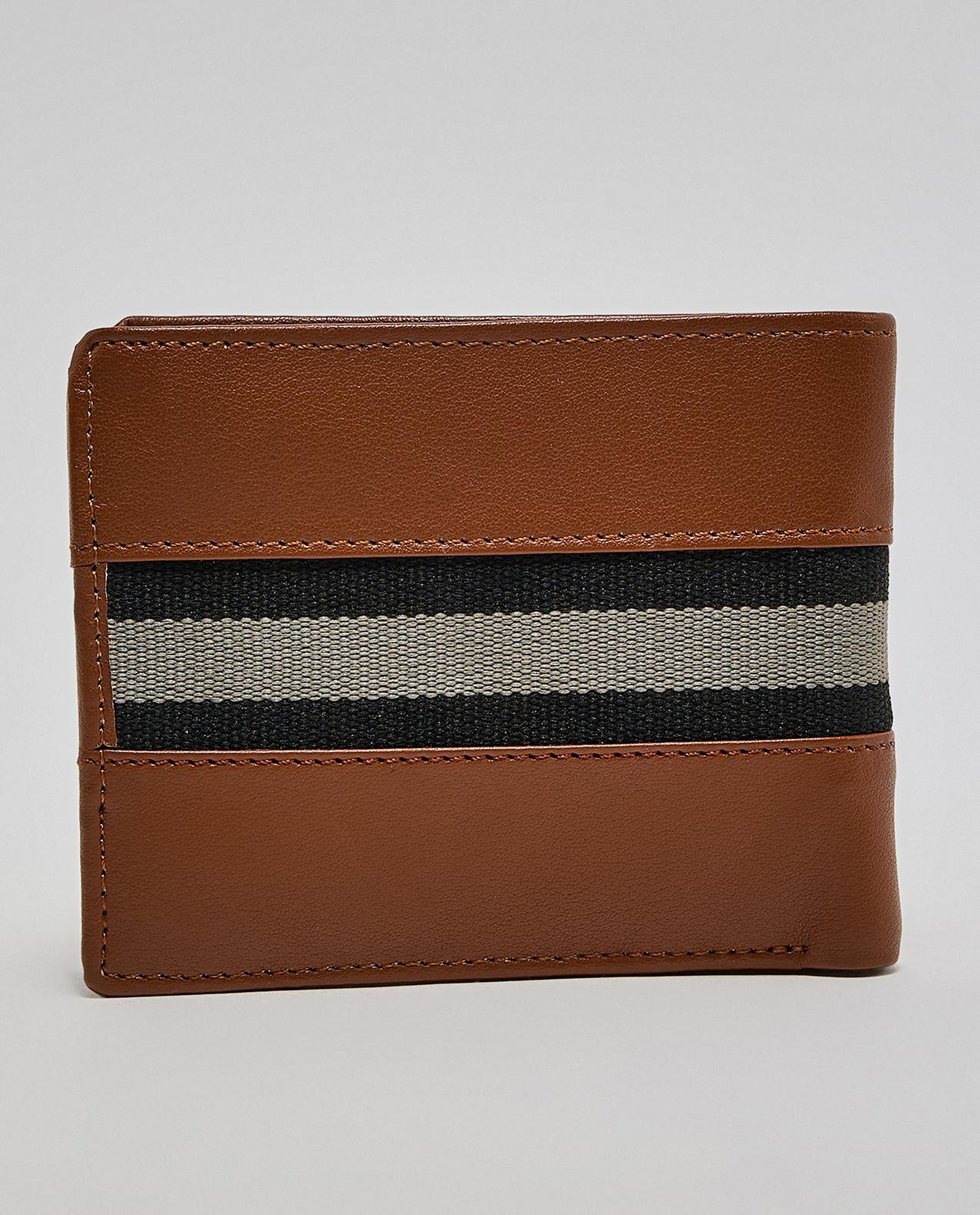 Contrast Detail Bi-Fold Wallet