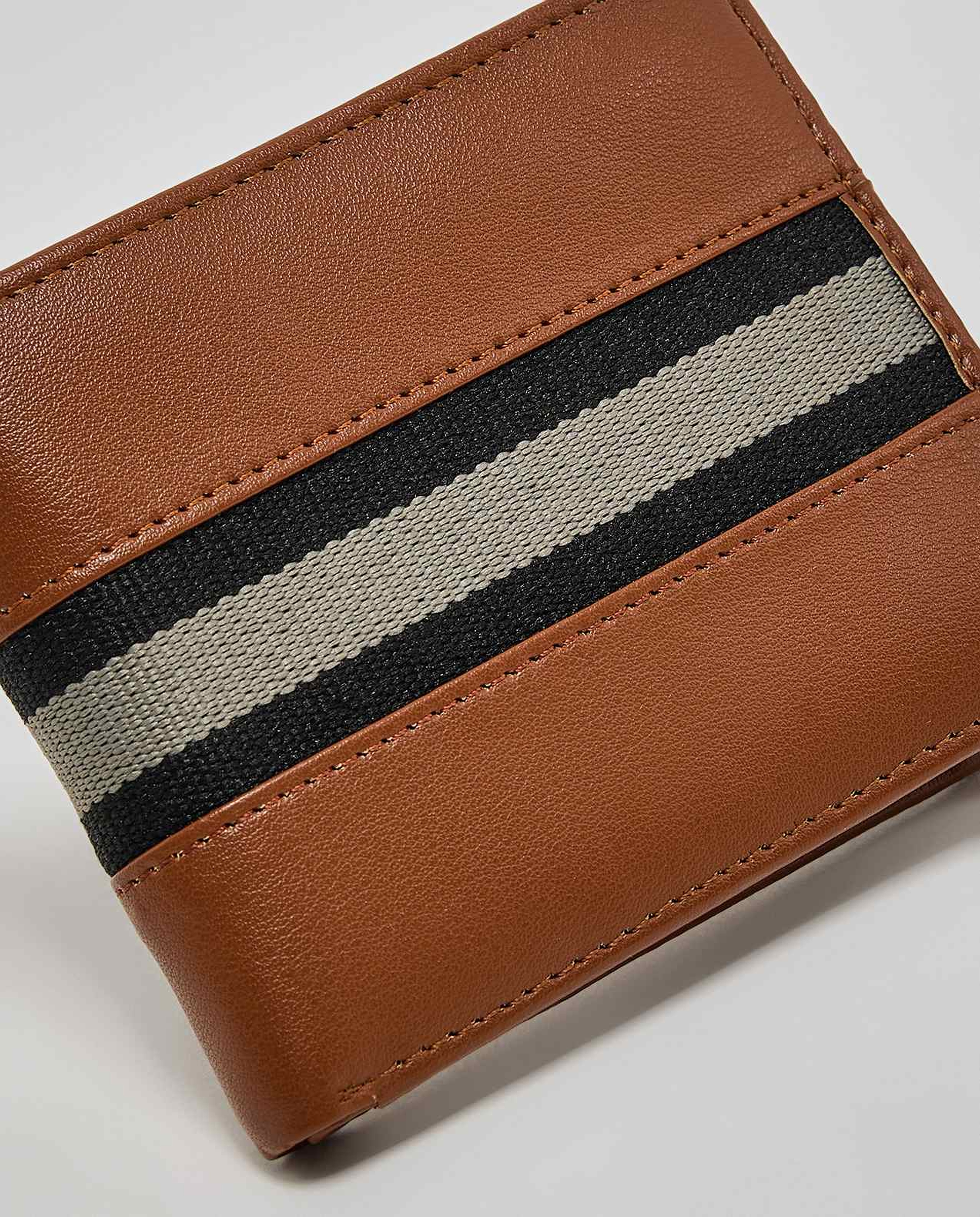 Contrast Detail Bi-Fold Wallet