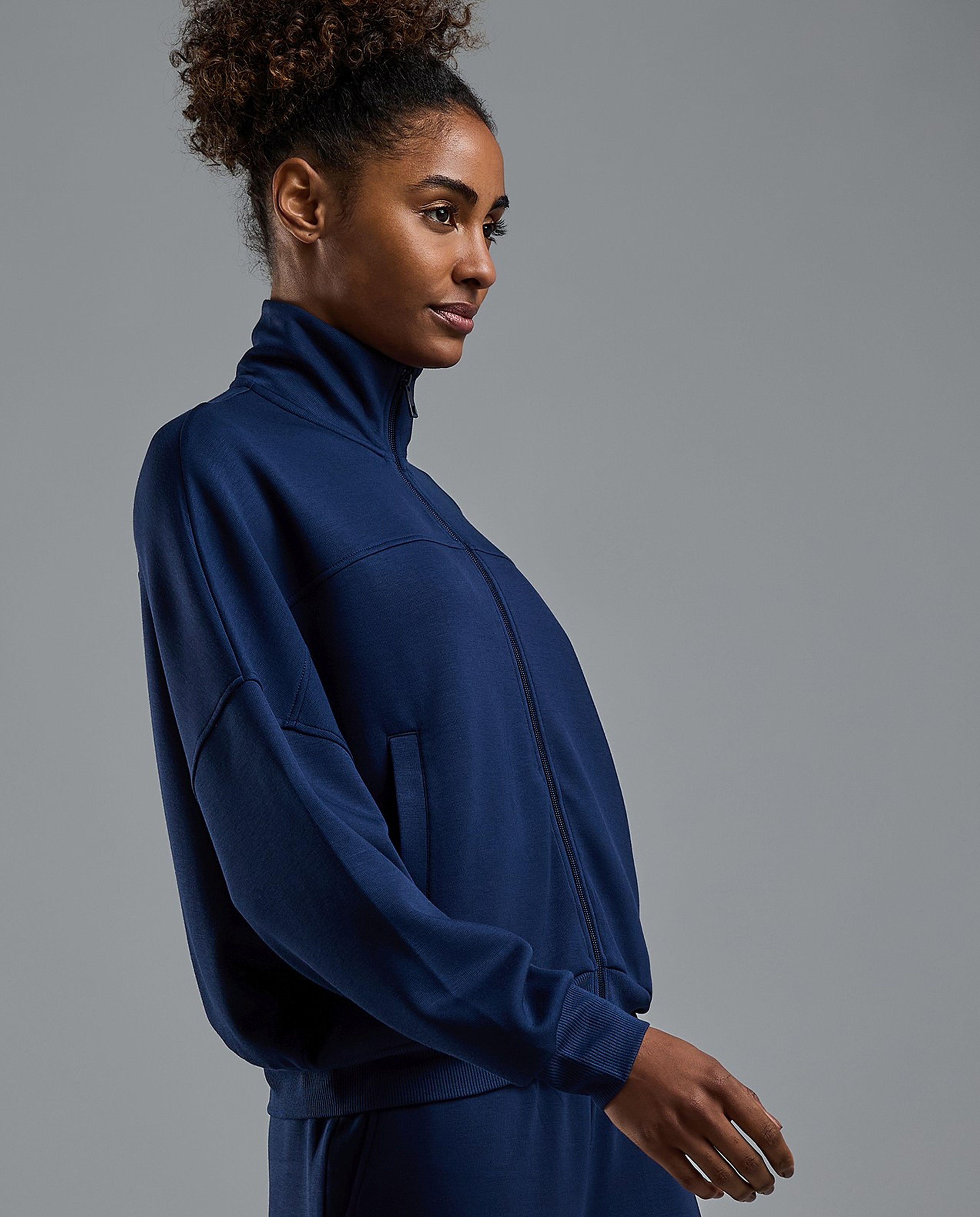 Solid Active Jacket with Zipper Closure