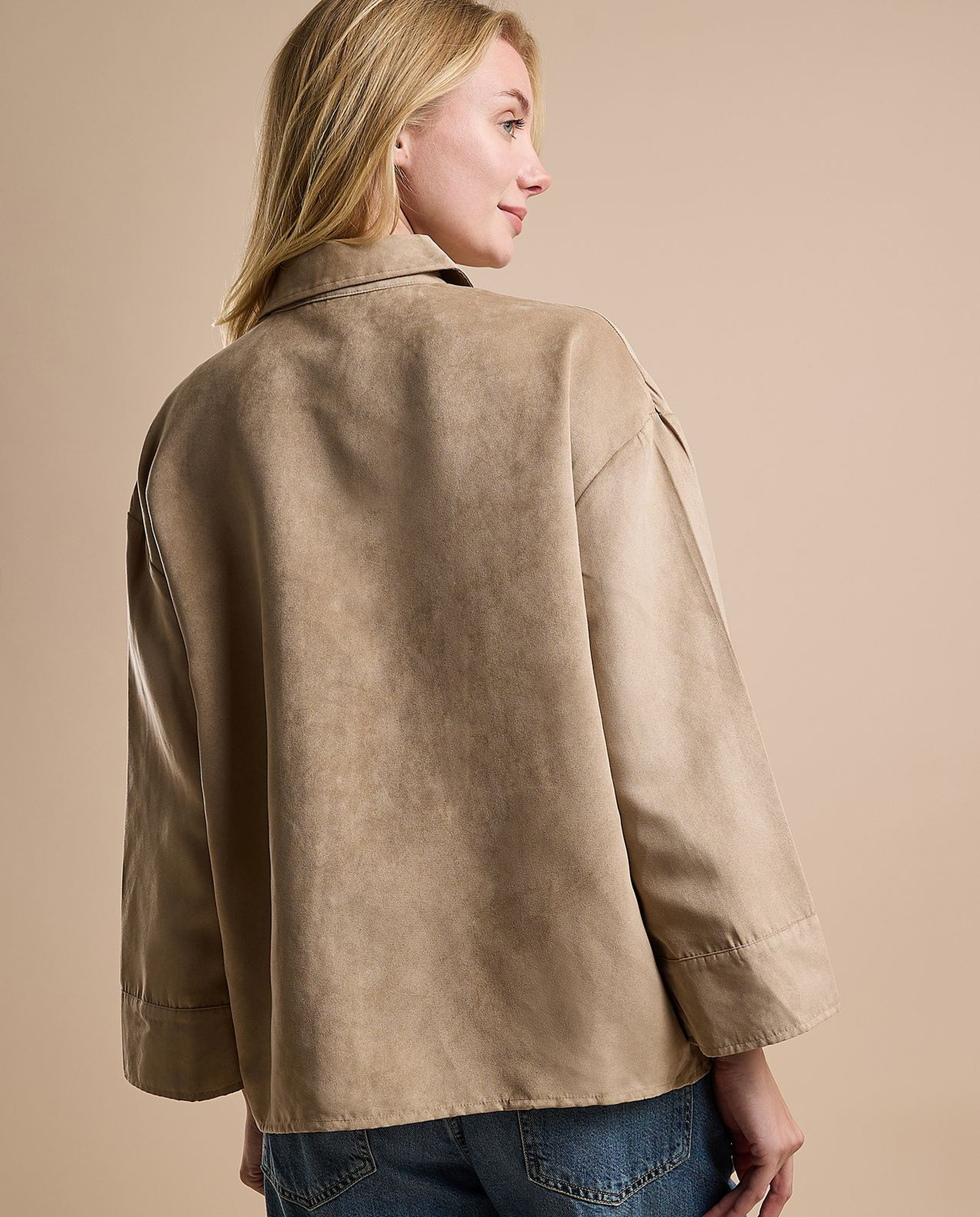 Solid Shirt with Classic Shirt with Long Sleeves