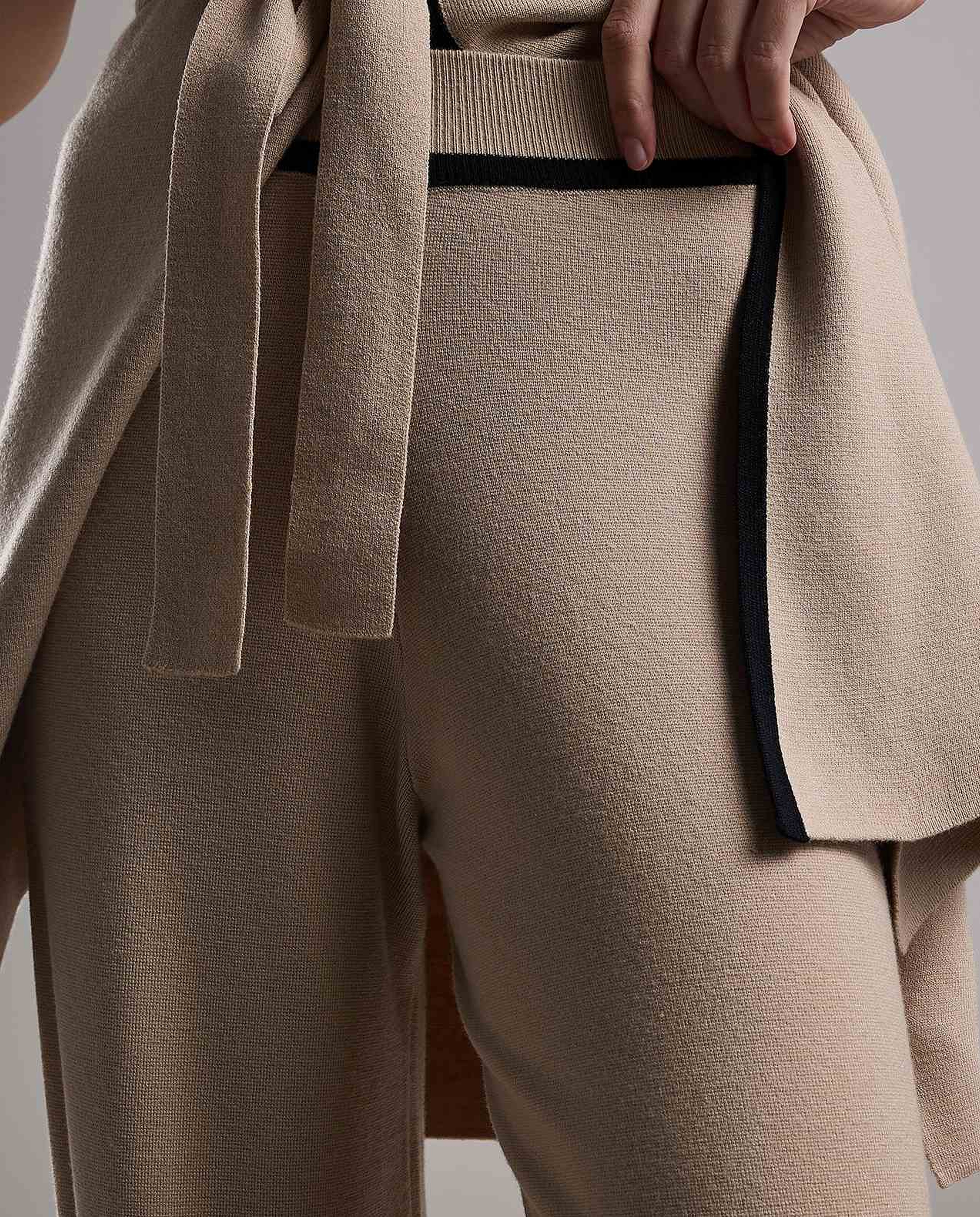 Textured Wide Leg Pants with Elastic Waist