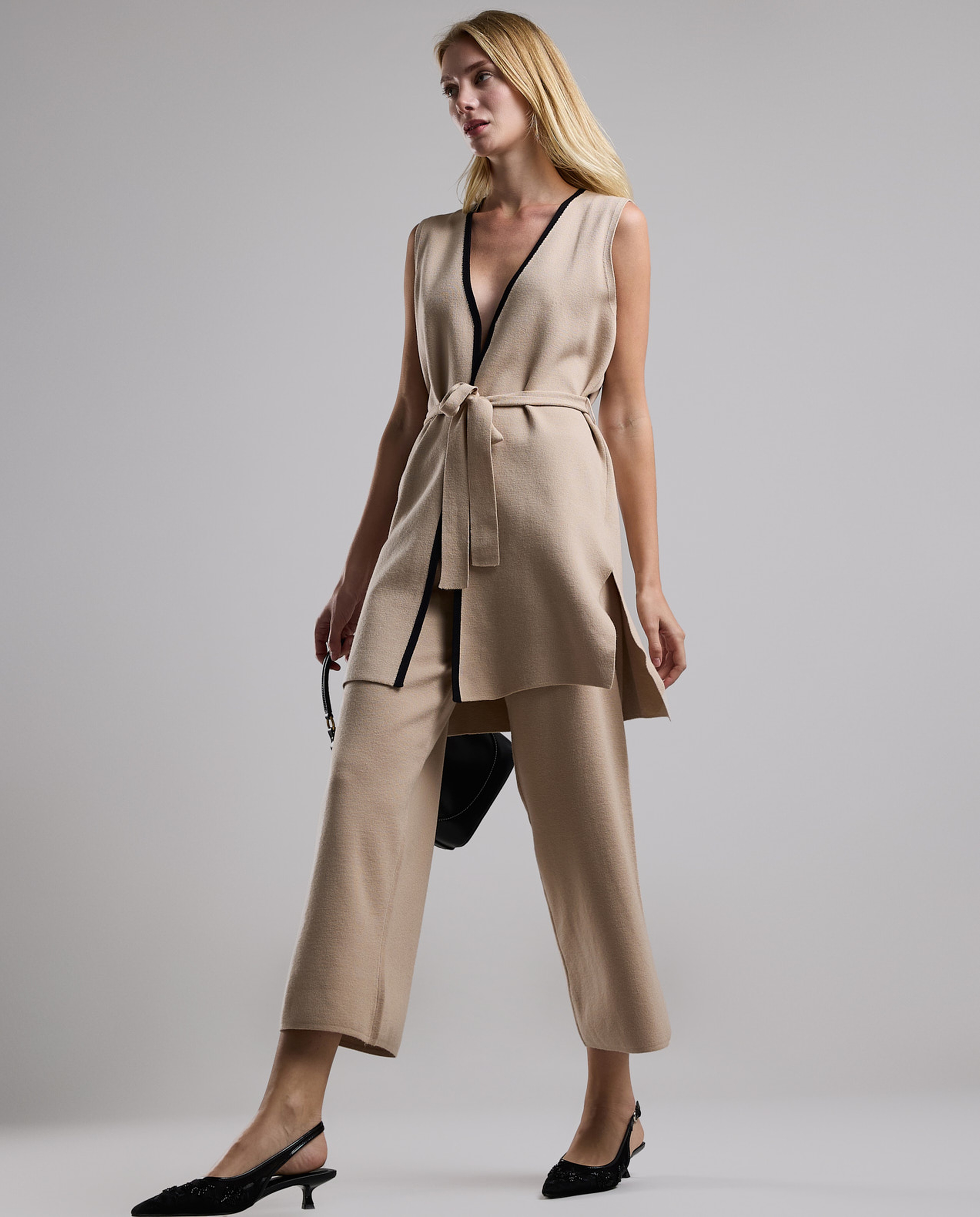 Textured Wide Leg Pants with Elastic Waist