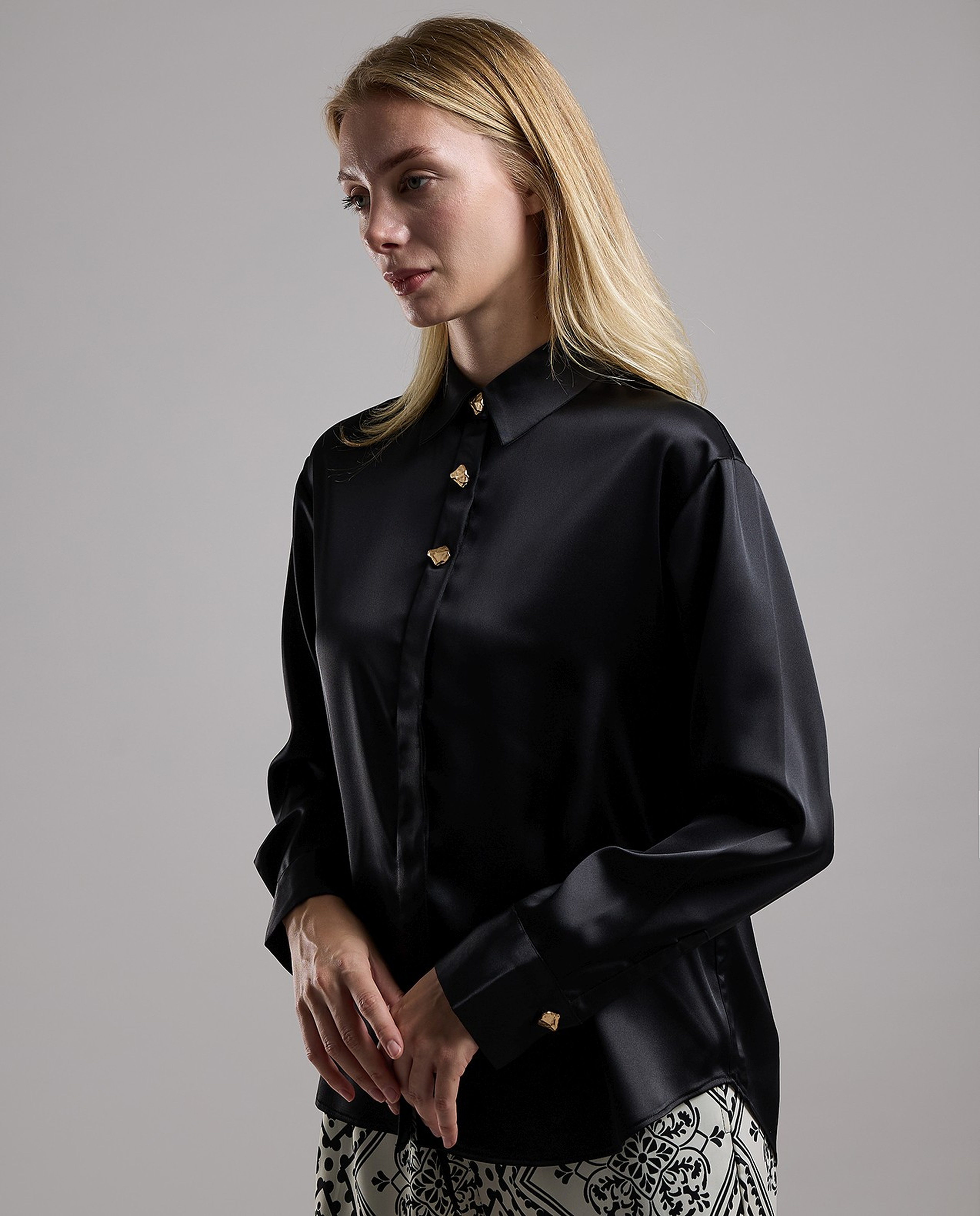 Solid Shirt with Classic Collar and Long Sleeves
