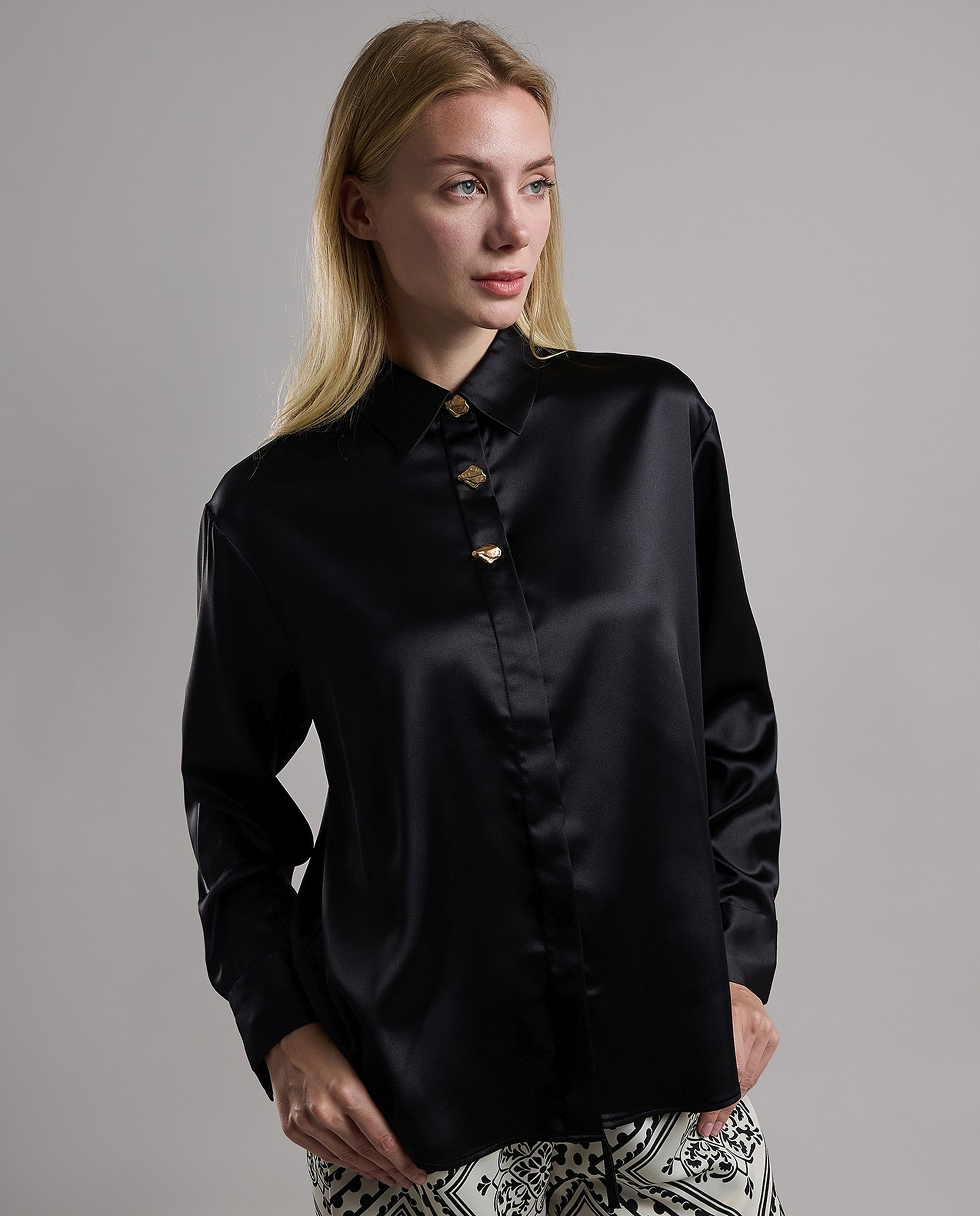 Solid Shirt with Classic Collar and Long Sleeves