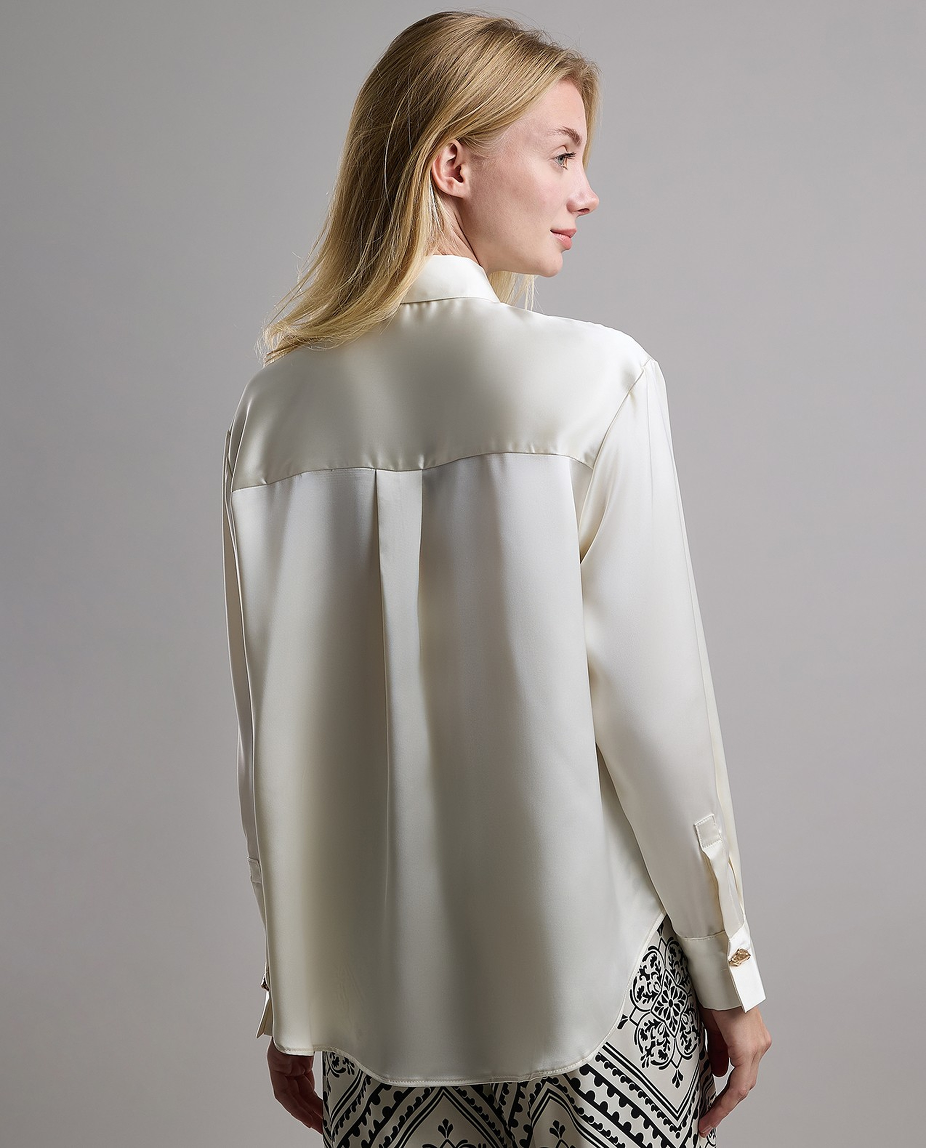 Solid Shirt with Classic Collar and Long Sleeves