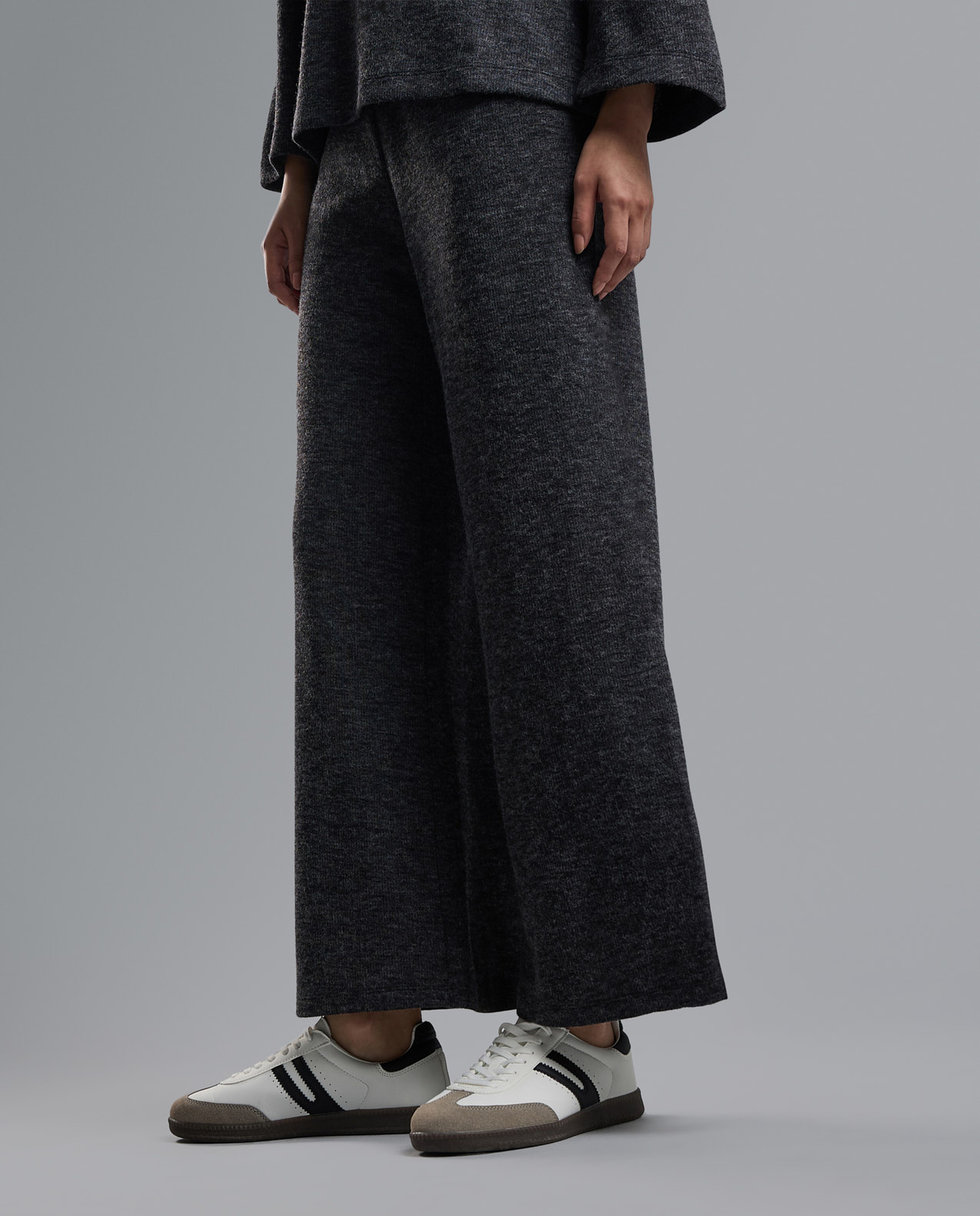 Textured Wide Leg Pants with Elastic Waist