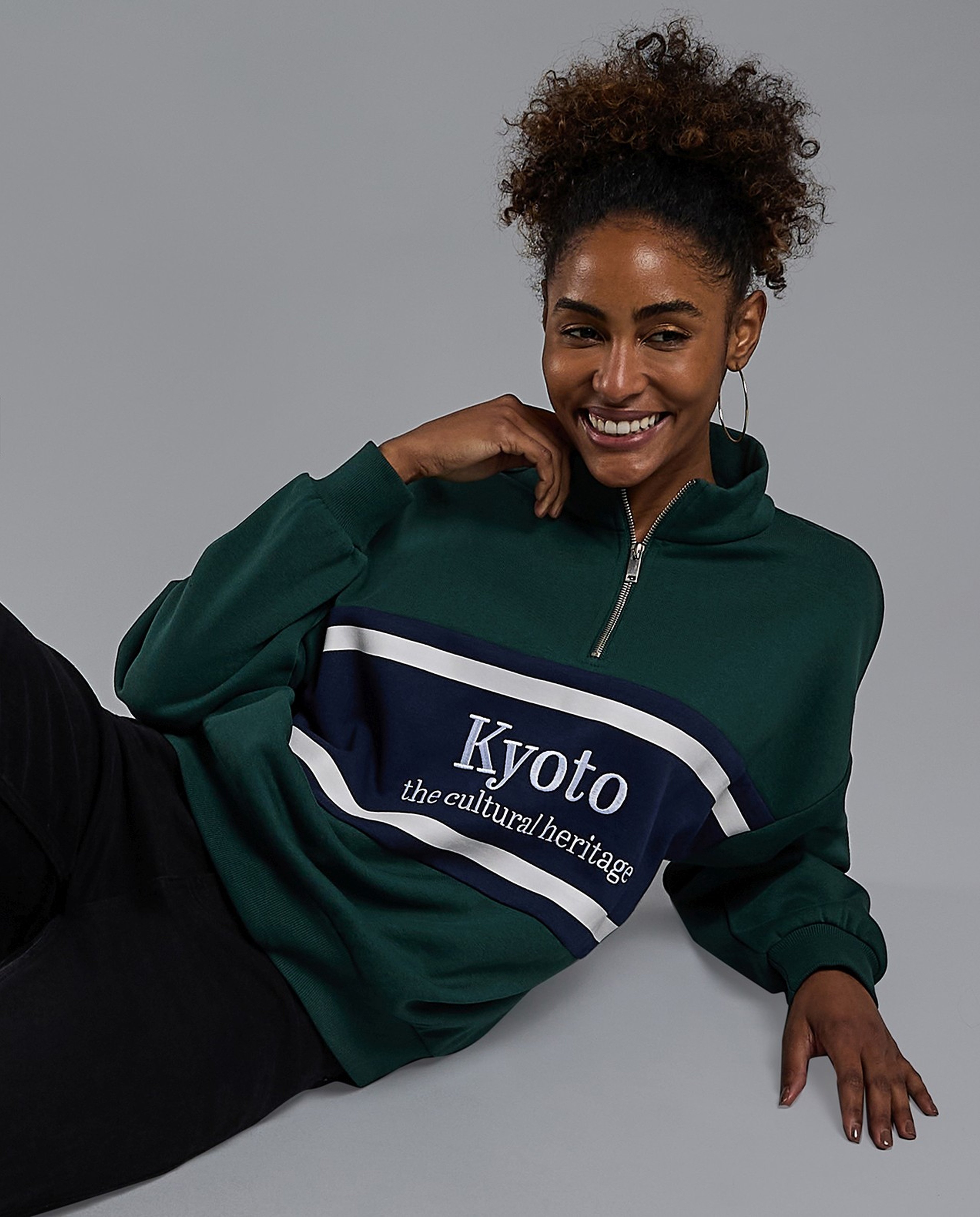 Color Block Oversized Sweatshirt with Long Sleeves