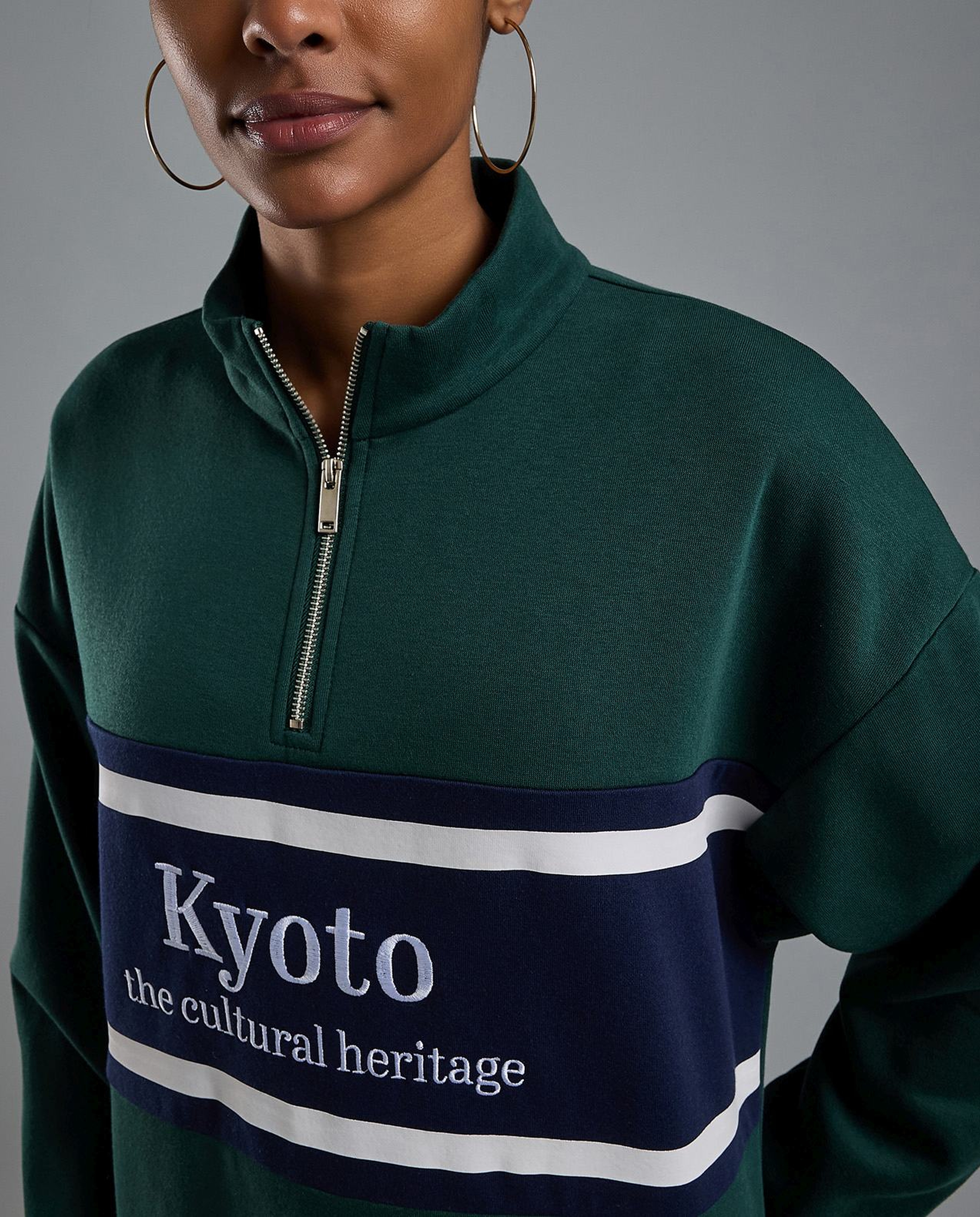 Color Block Oversized Sweatshirt with Long Sleeves