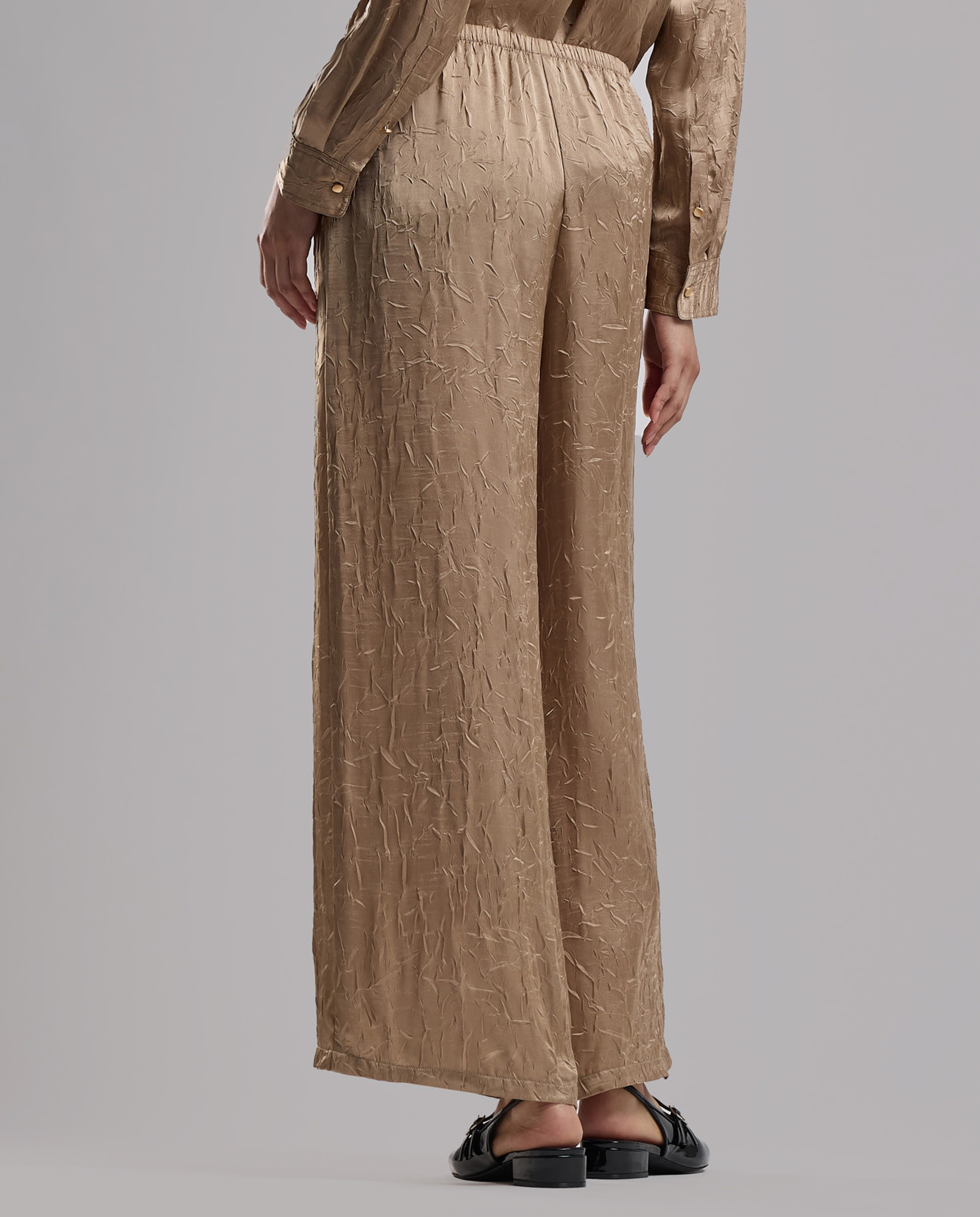 Crinkled Pants with Elastic Waist