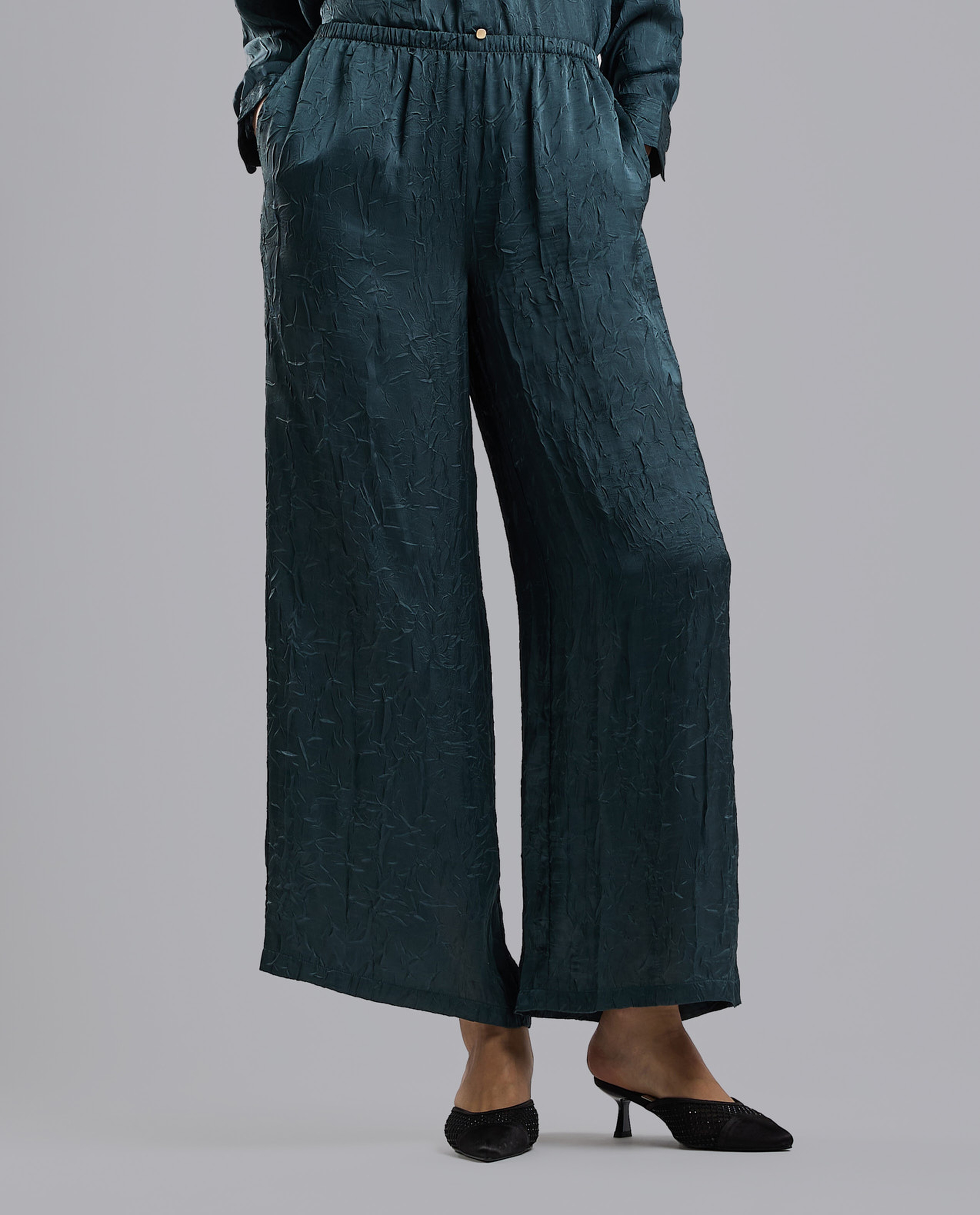 Crinkled Pants with Elastic Waist