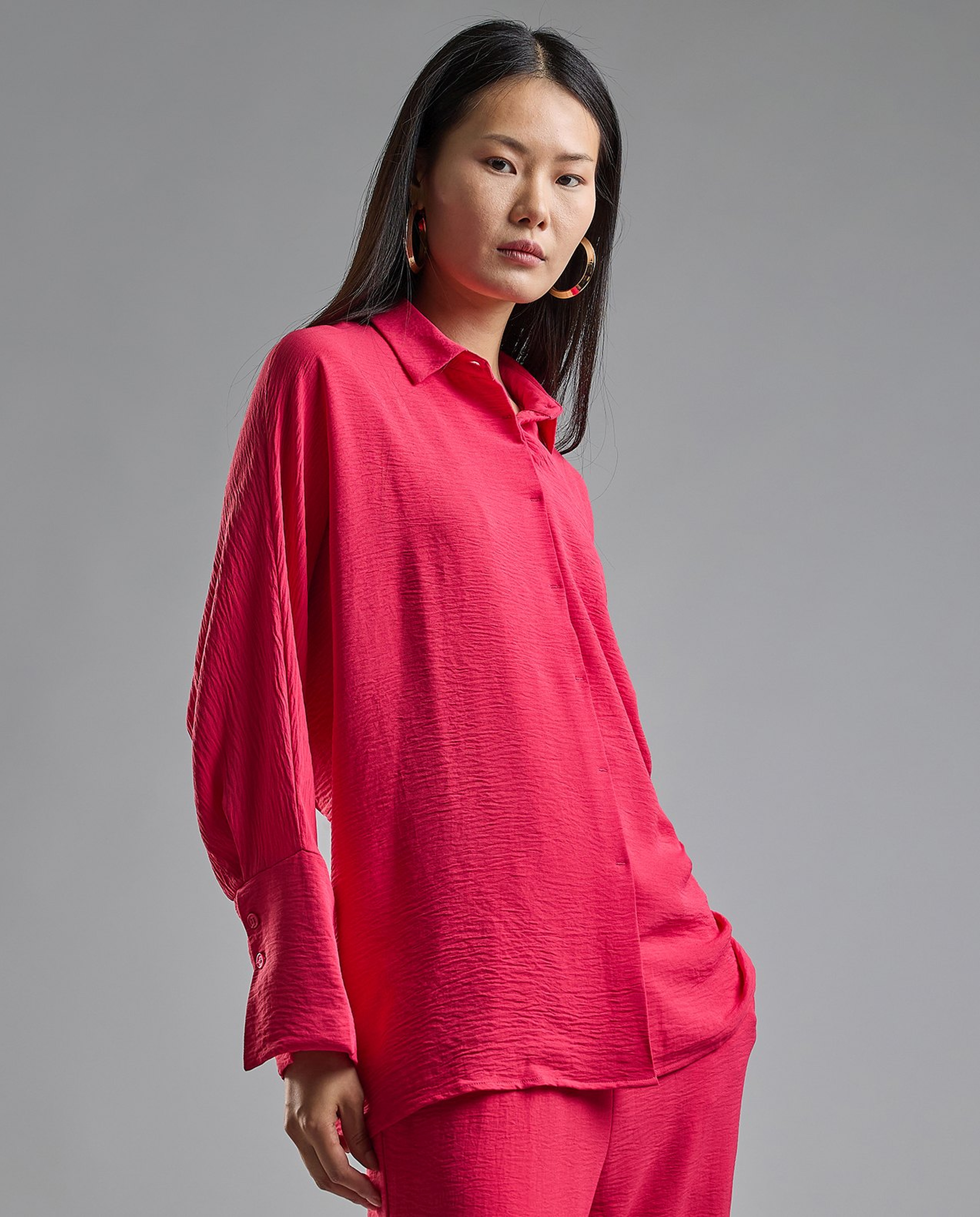 Crinkled Shirt with Classic Collar and Long Sleeves
