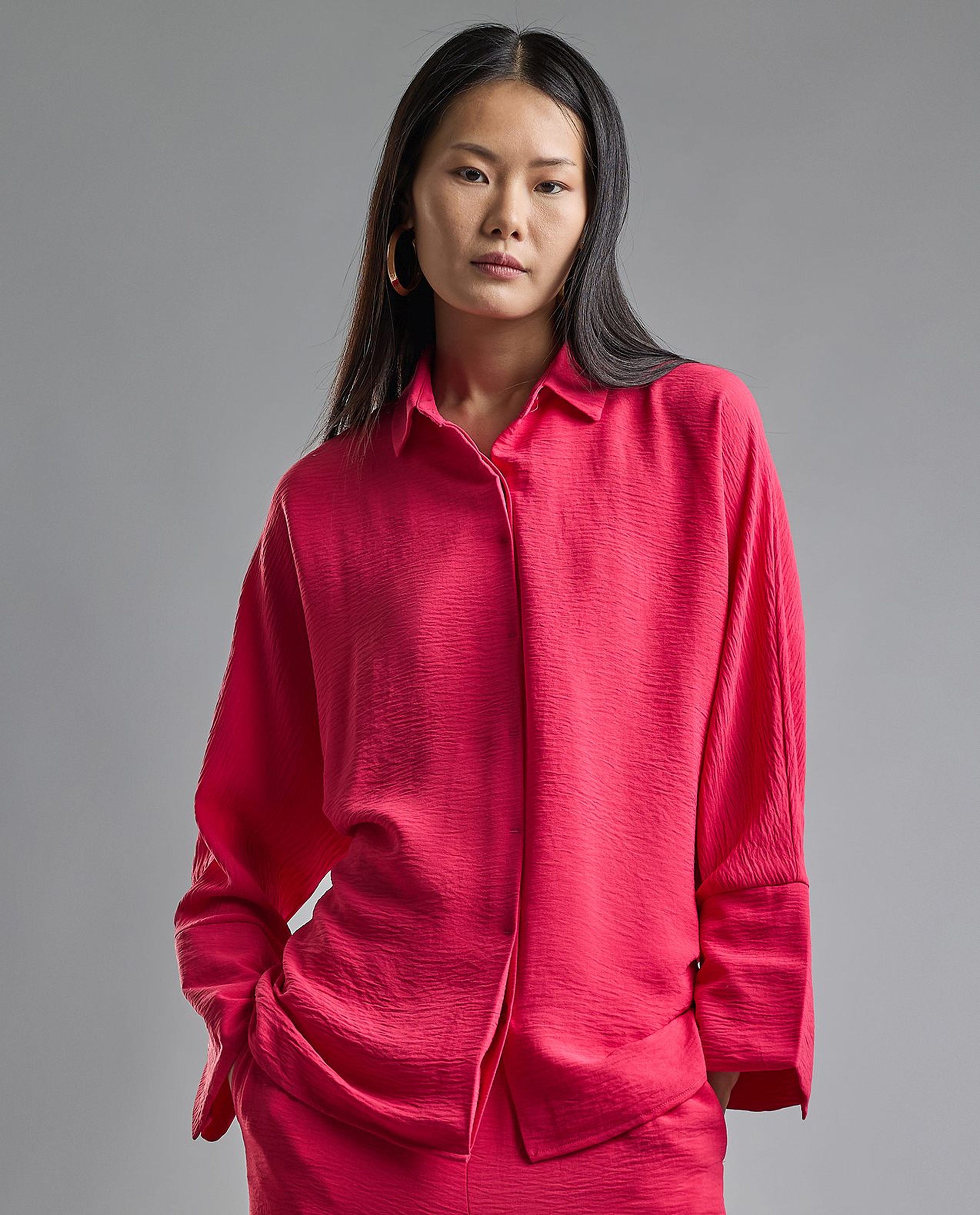 Crinkled Shirt with Classic Collar and Long Sleeves