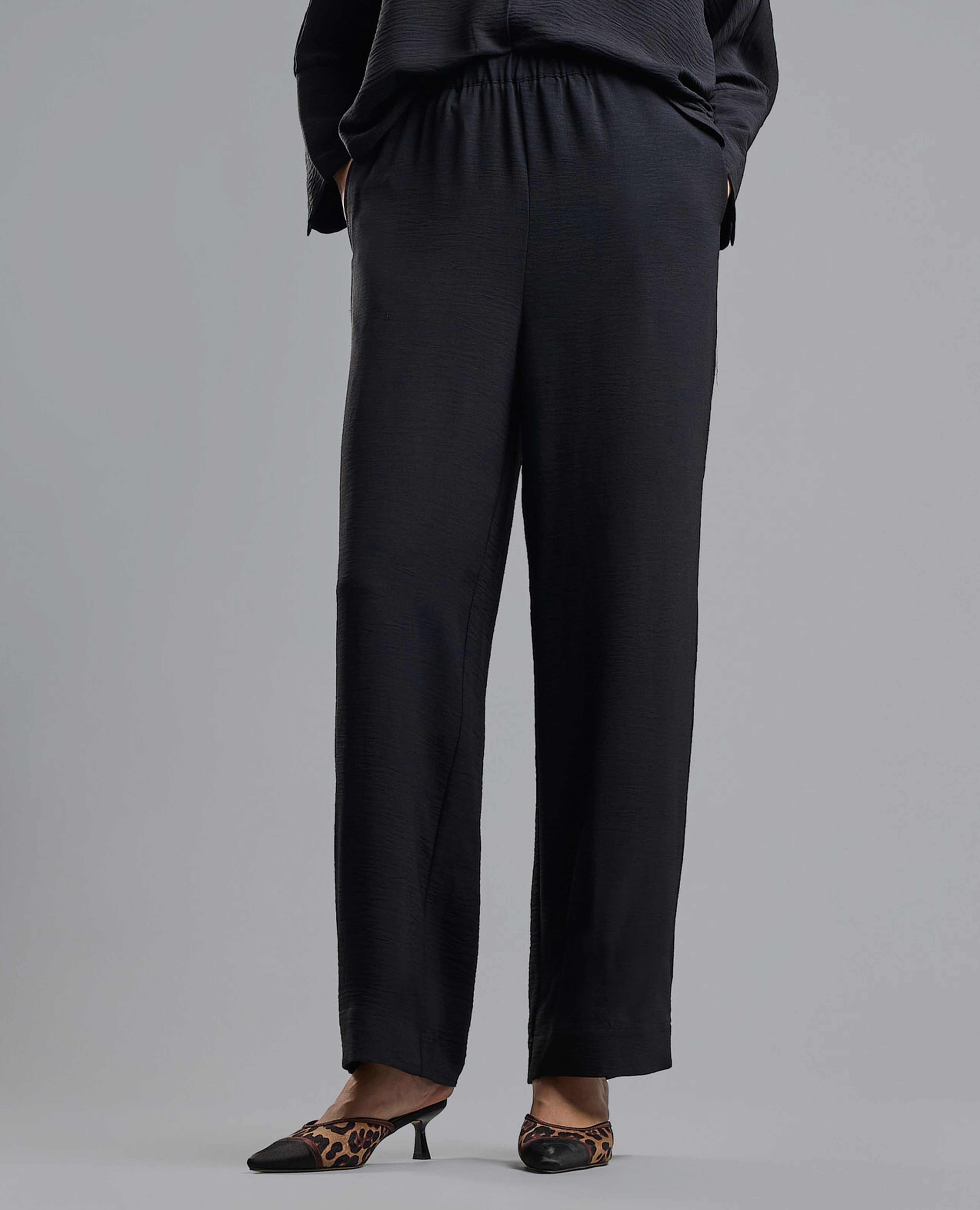 بنطال واسع سادة بخصر مرن