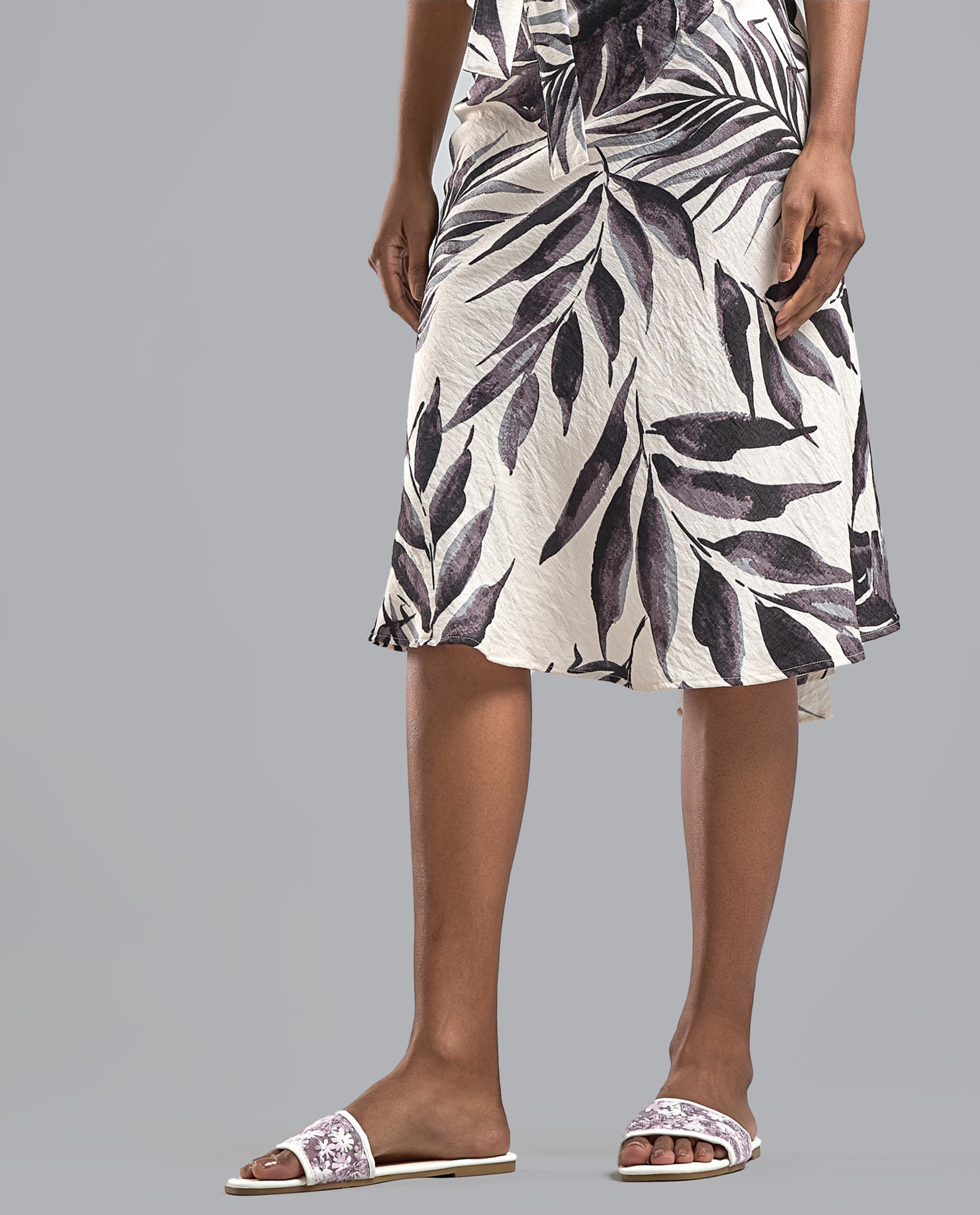 Embroidered Flat Sandals