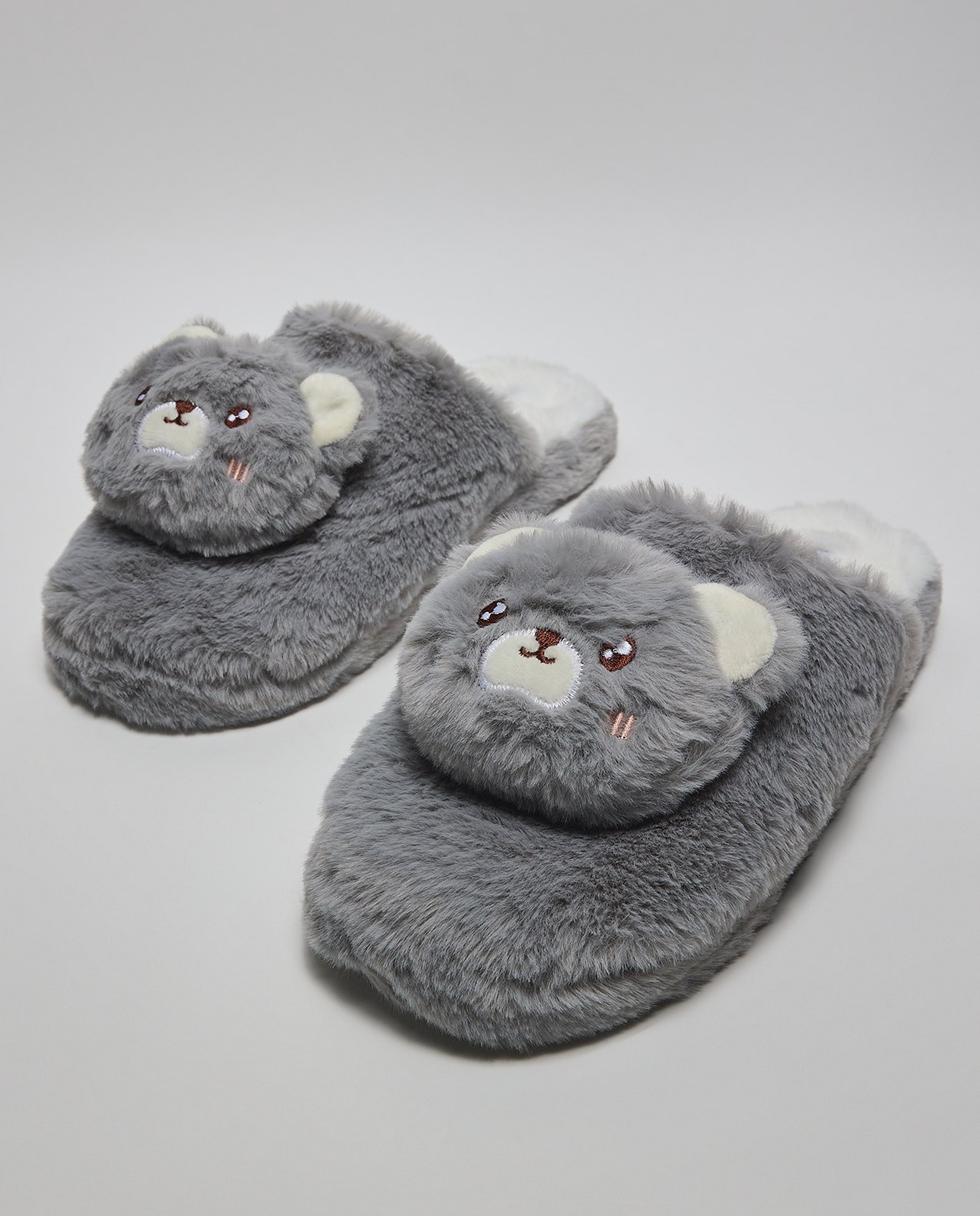 Appliqued Bedroom Slippers
