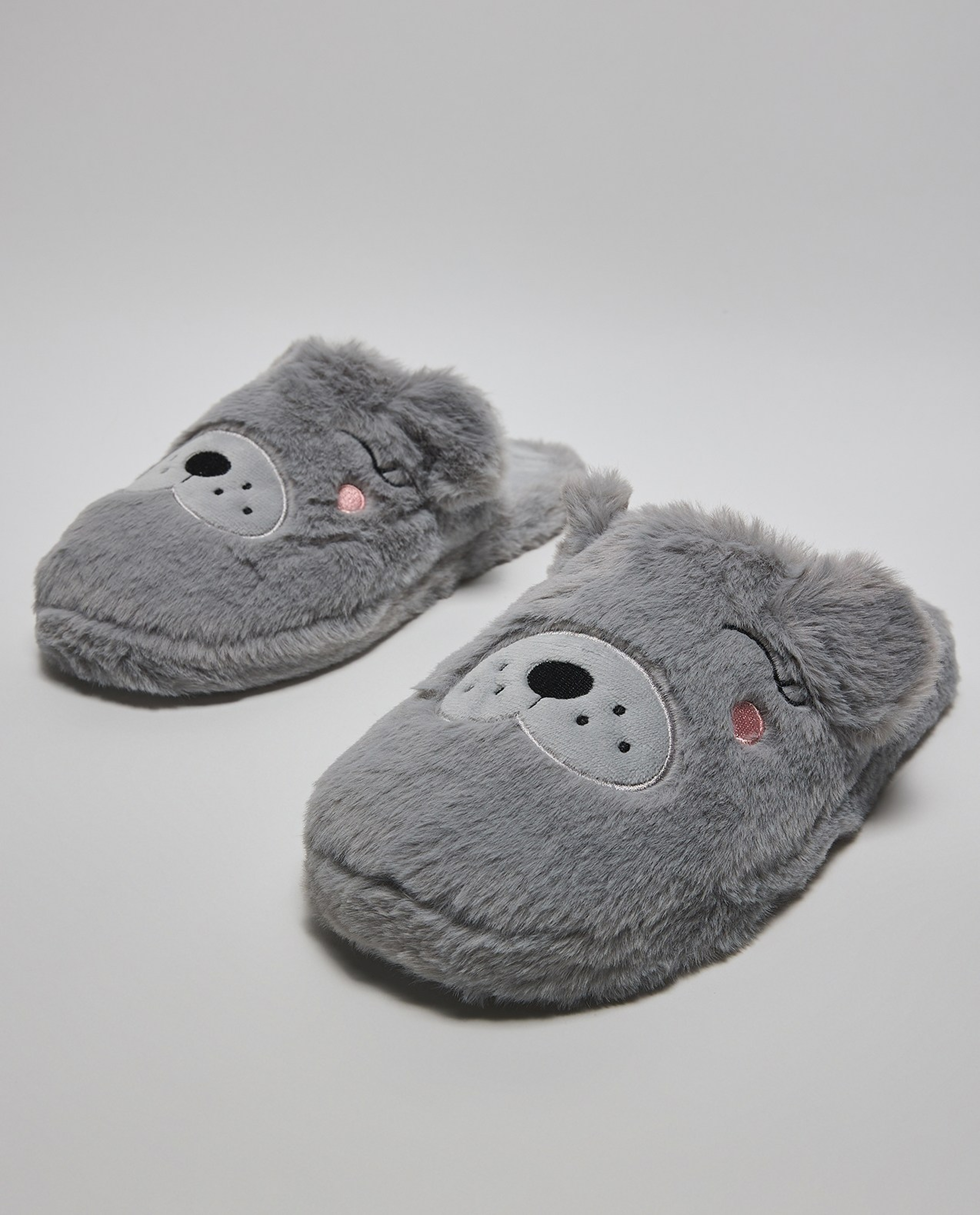 Appliqued Bedroom Slippers