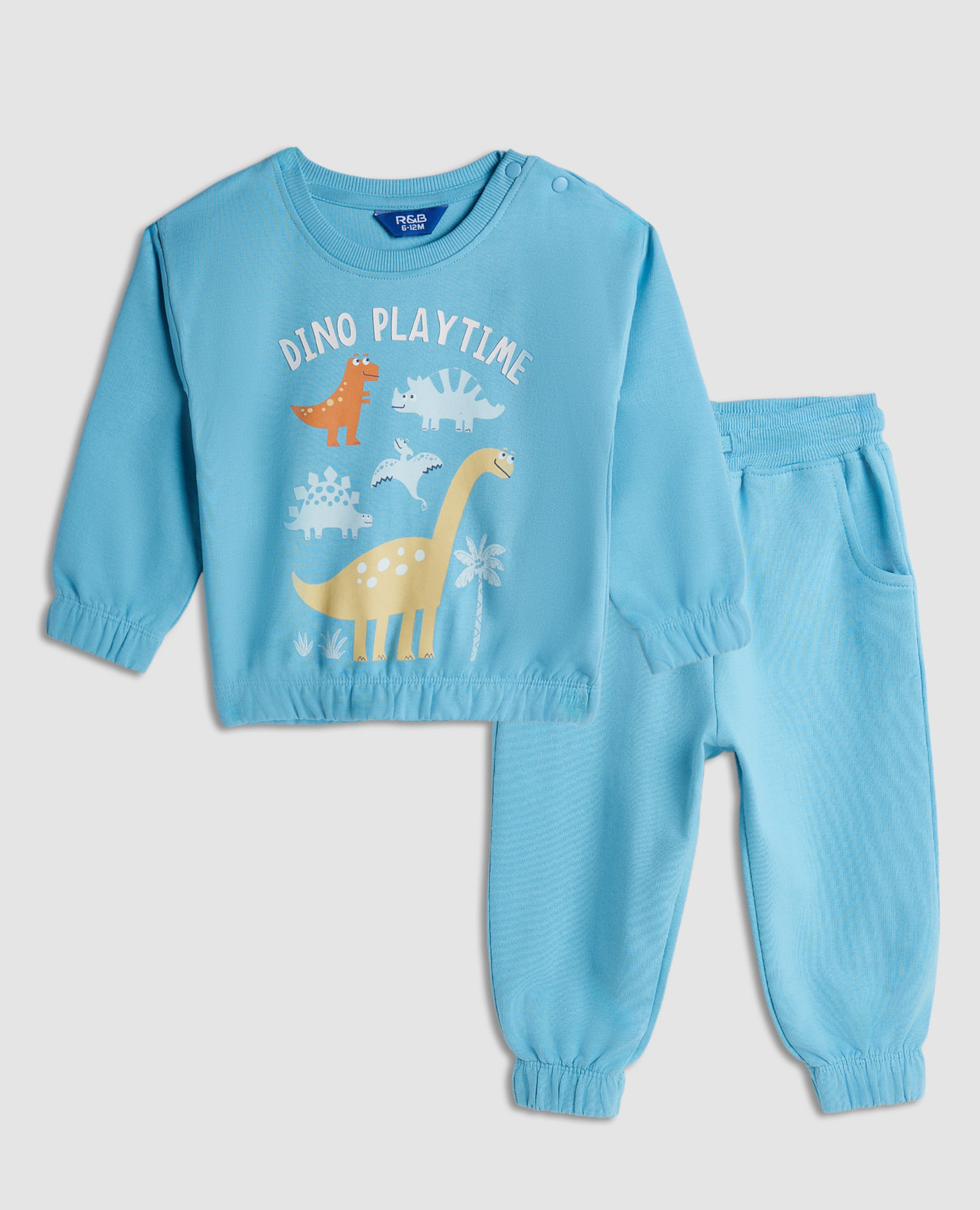 طقم بدلة رياضية بطبعة