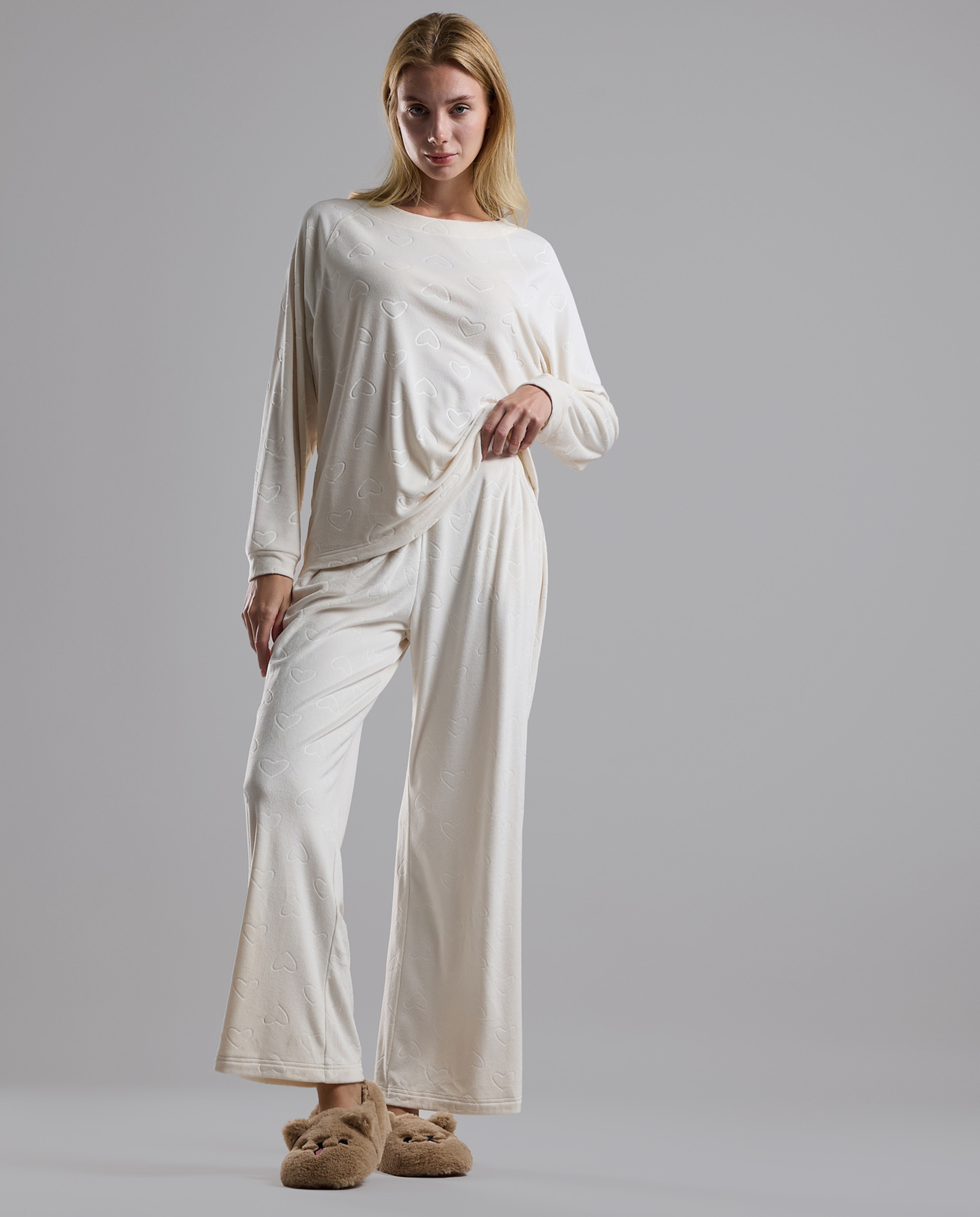 Self Patterned Long Sleeves Pyjama Set