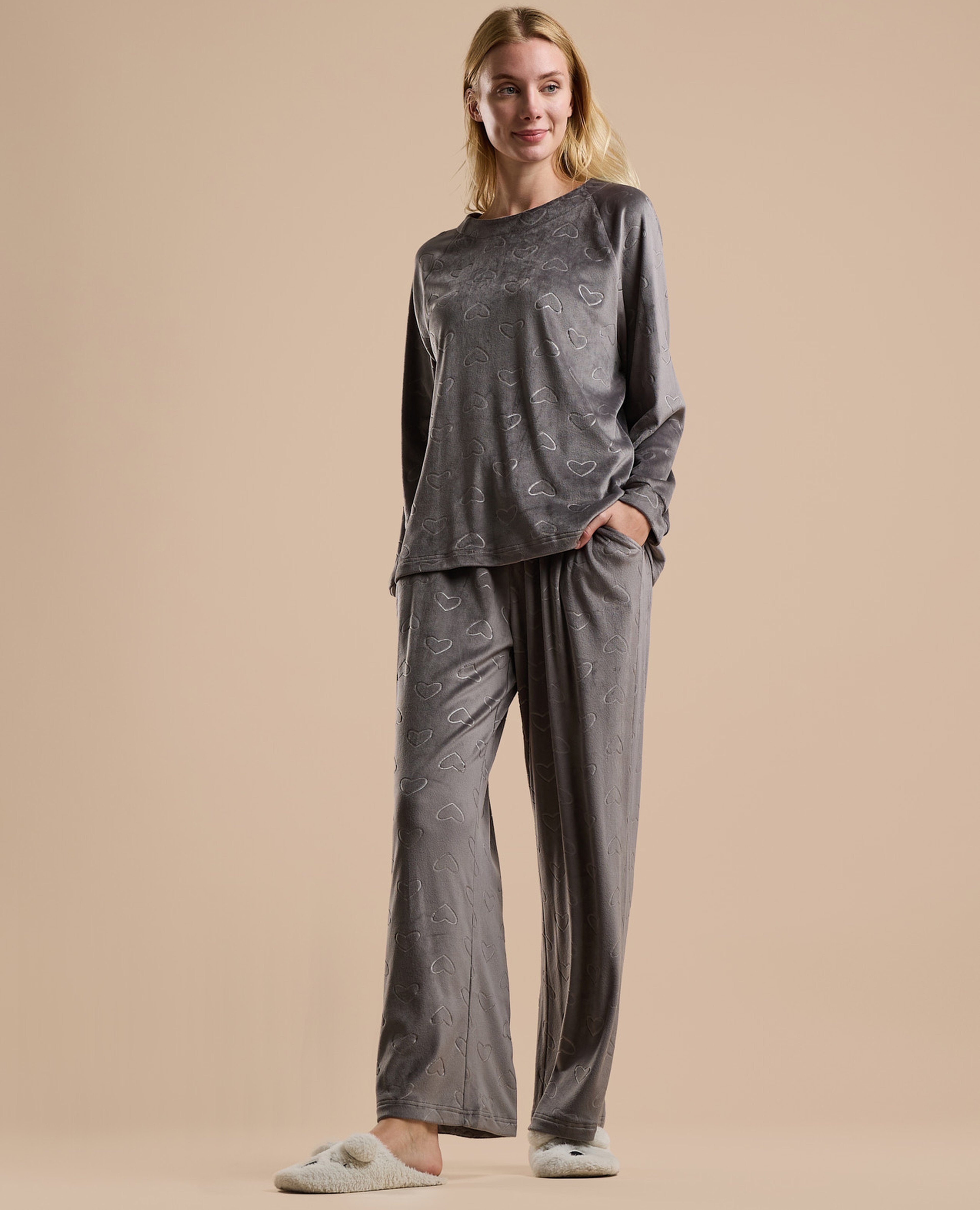 Self Patterned Long Sleeves Pyjama Set