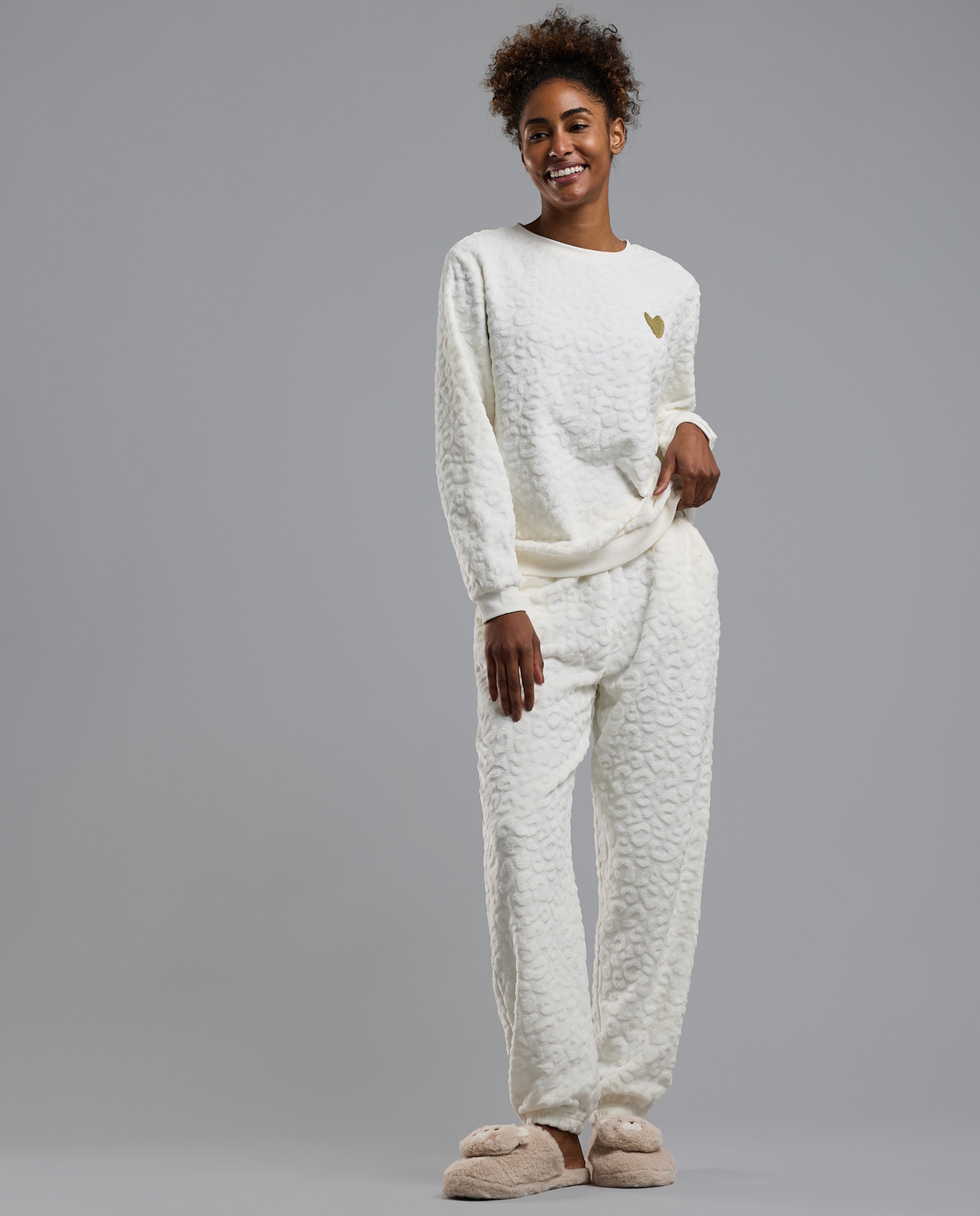 Self Patterned Long Sleeves Pyjama Set