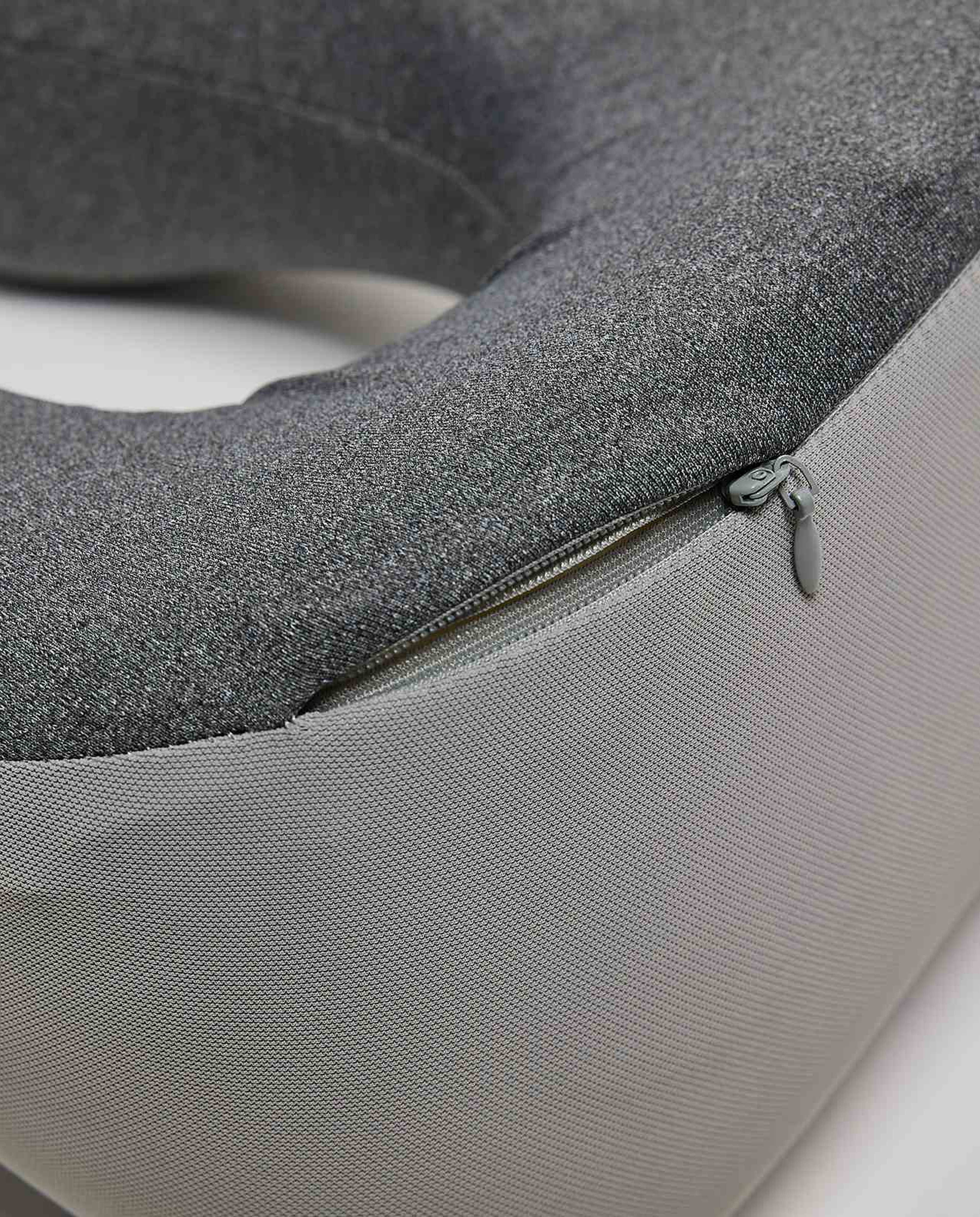 Color Block Neck Pillow