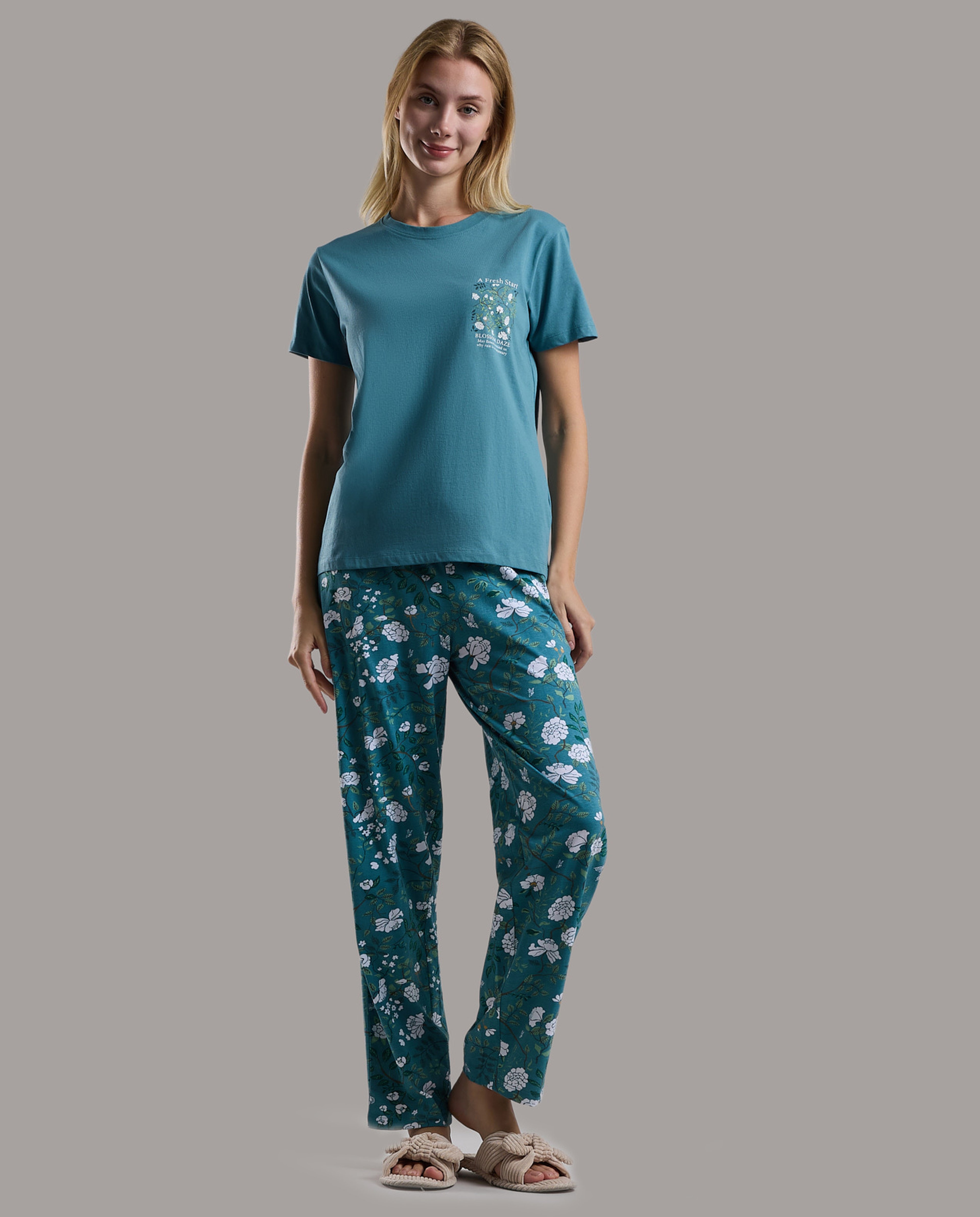 Printed Short Sleeves Pyjama Set