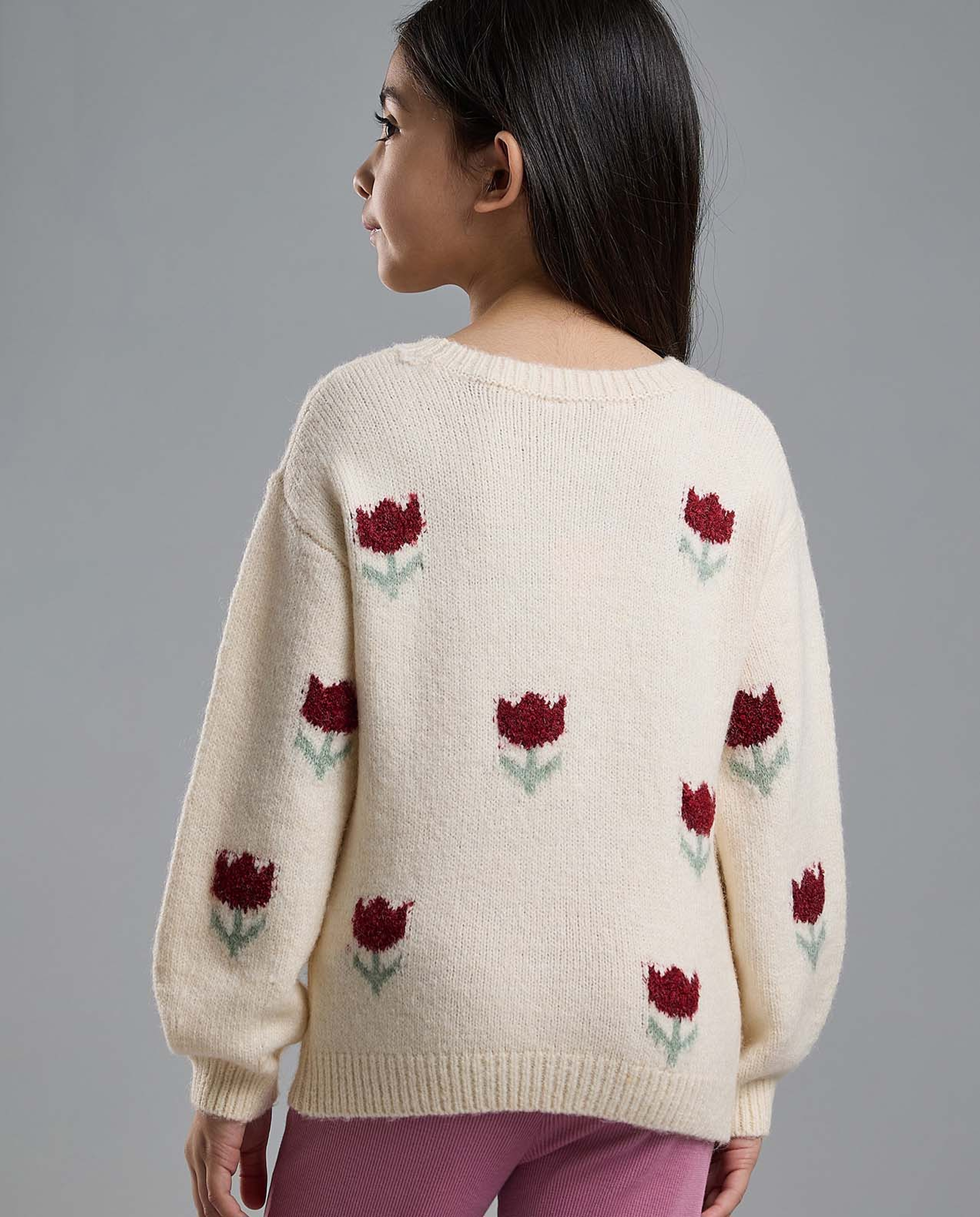 Patterned Sweater with Crew Neck and Long Sleeves