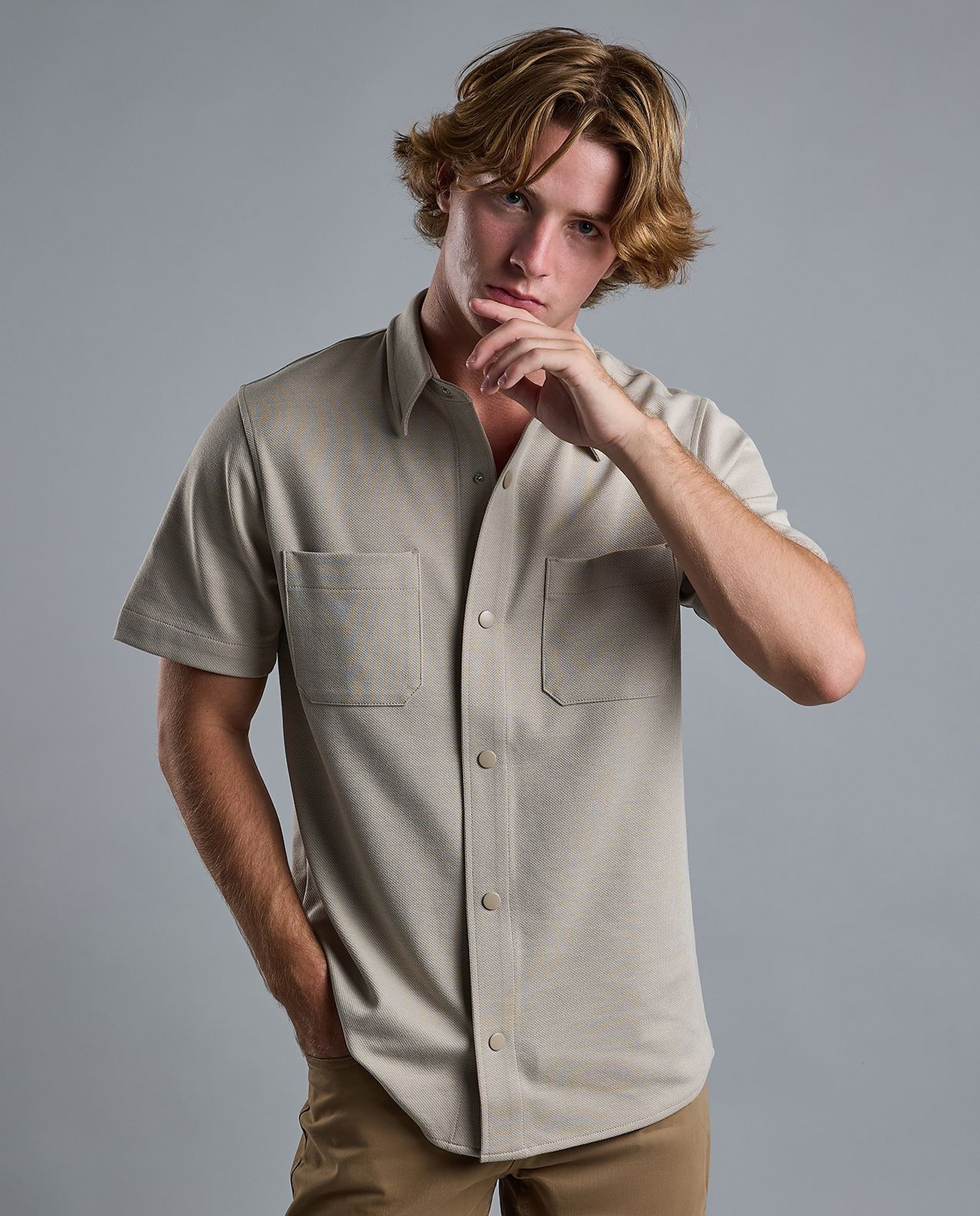 Solid Shirt with Classic Shirt with Short Sleeves