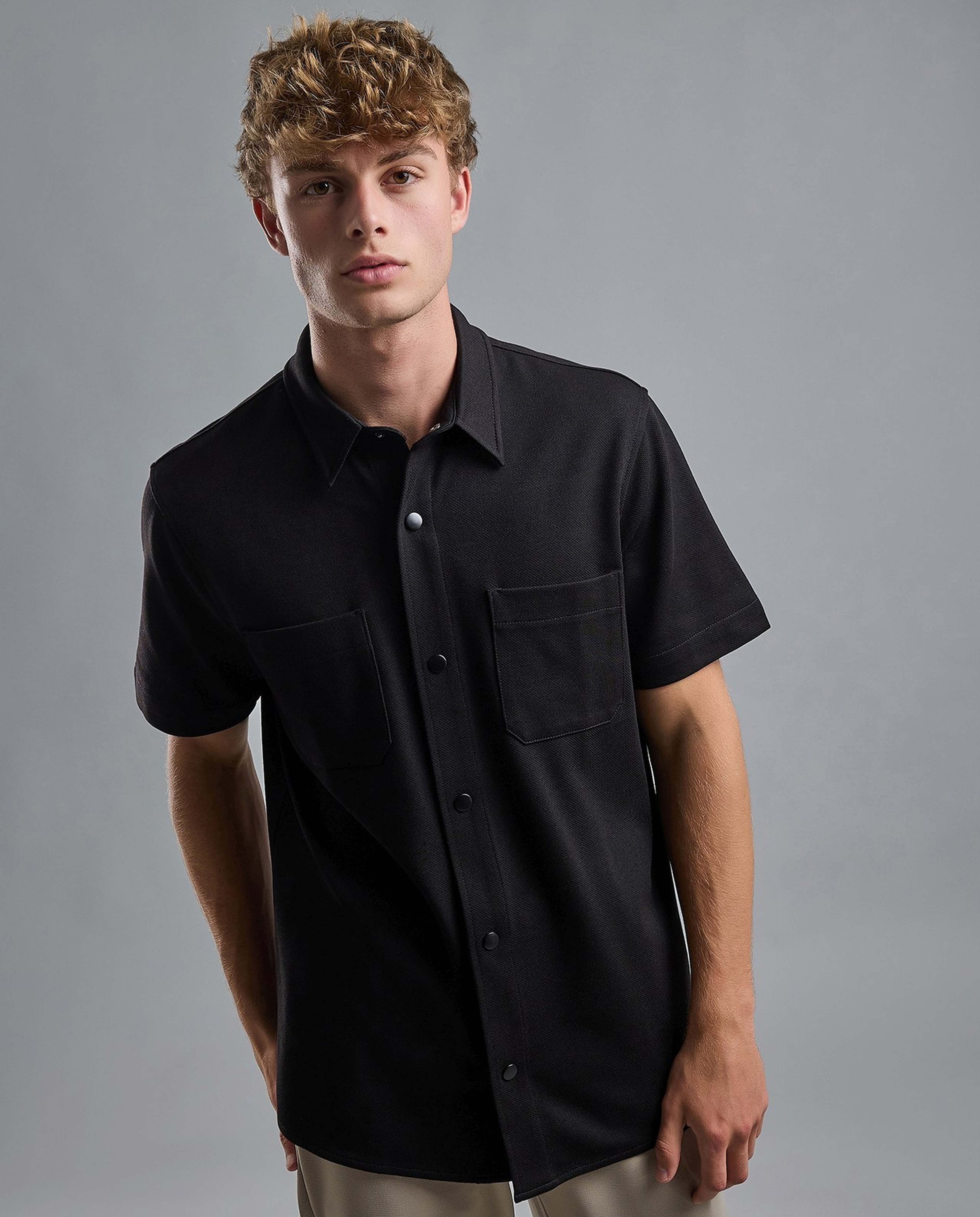 Solid Shirt with Classic Shirt with Short Sleeves