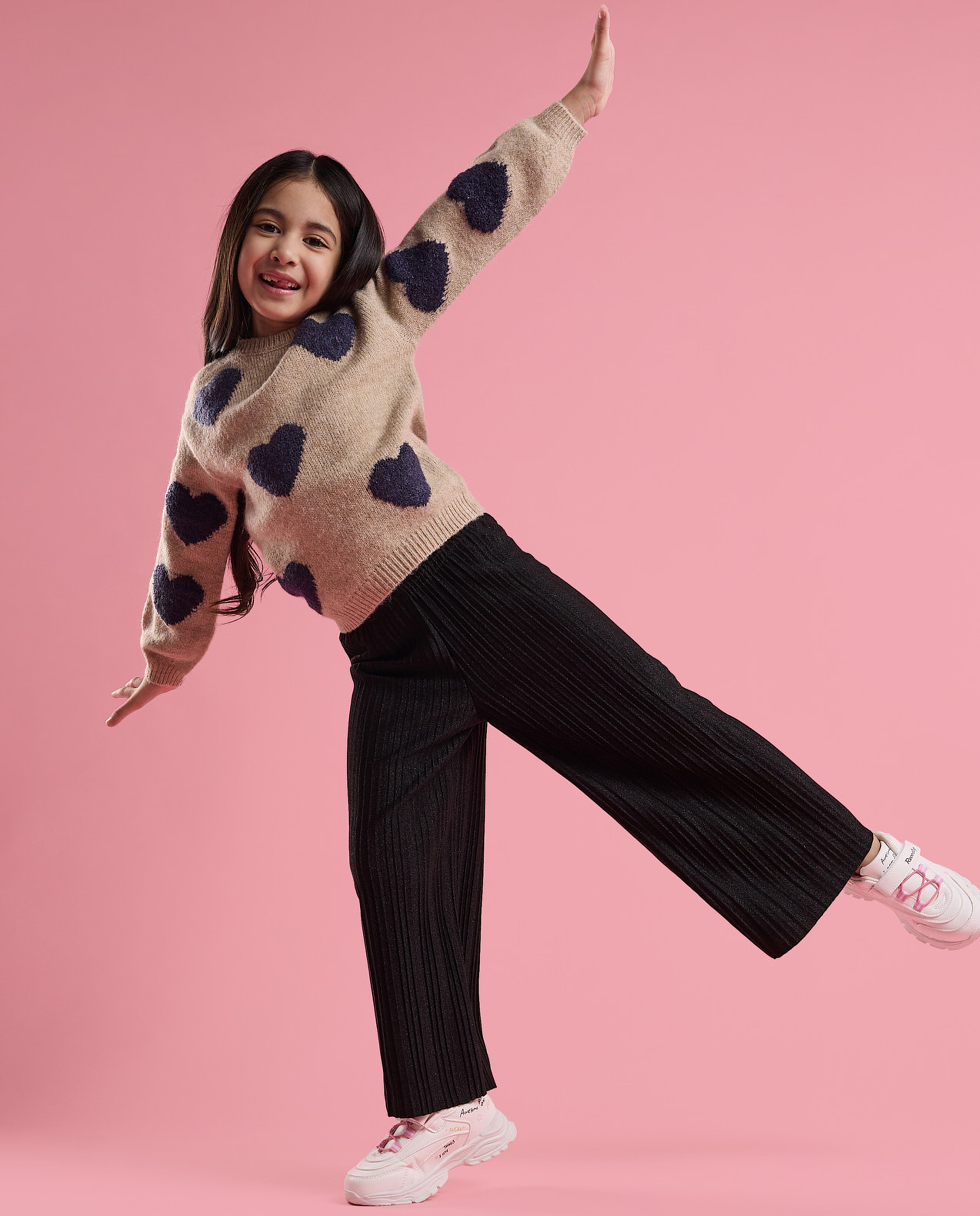 Patterned Sweater with Crew Neck and Long Sleeves