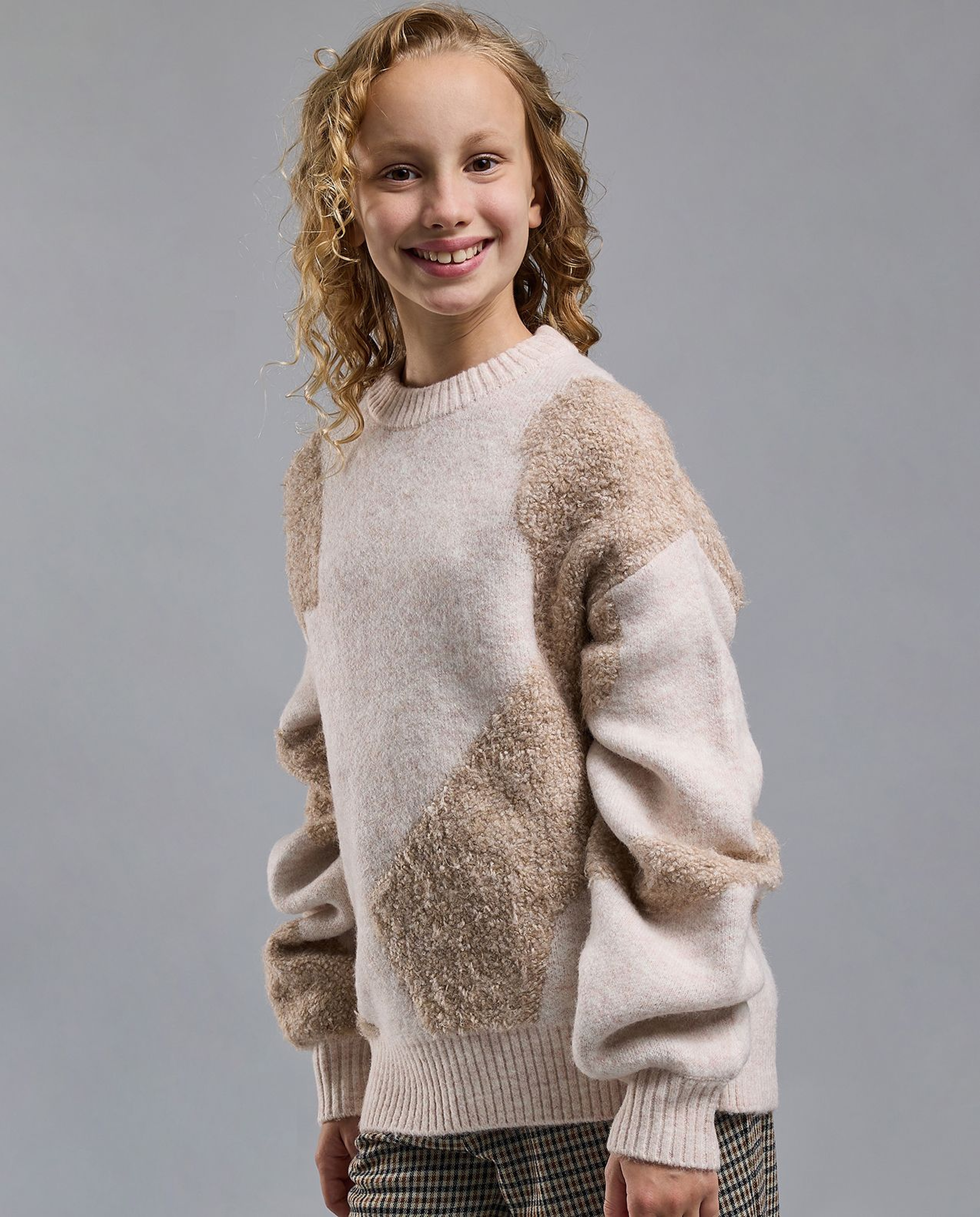 Patterned Sweater with Crew Neck and Long Sleeves