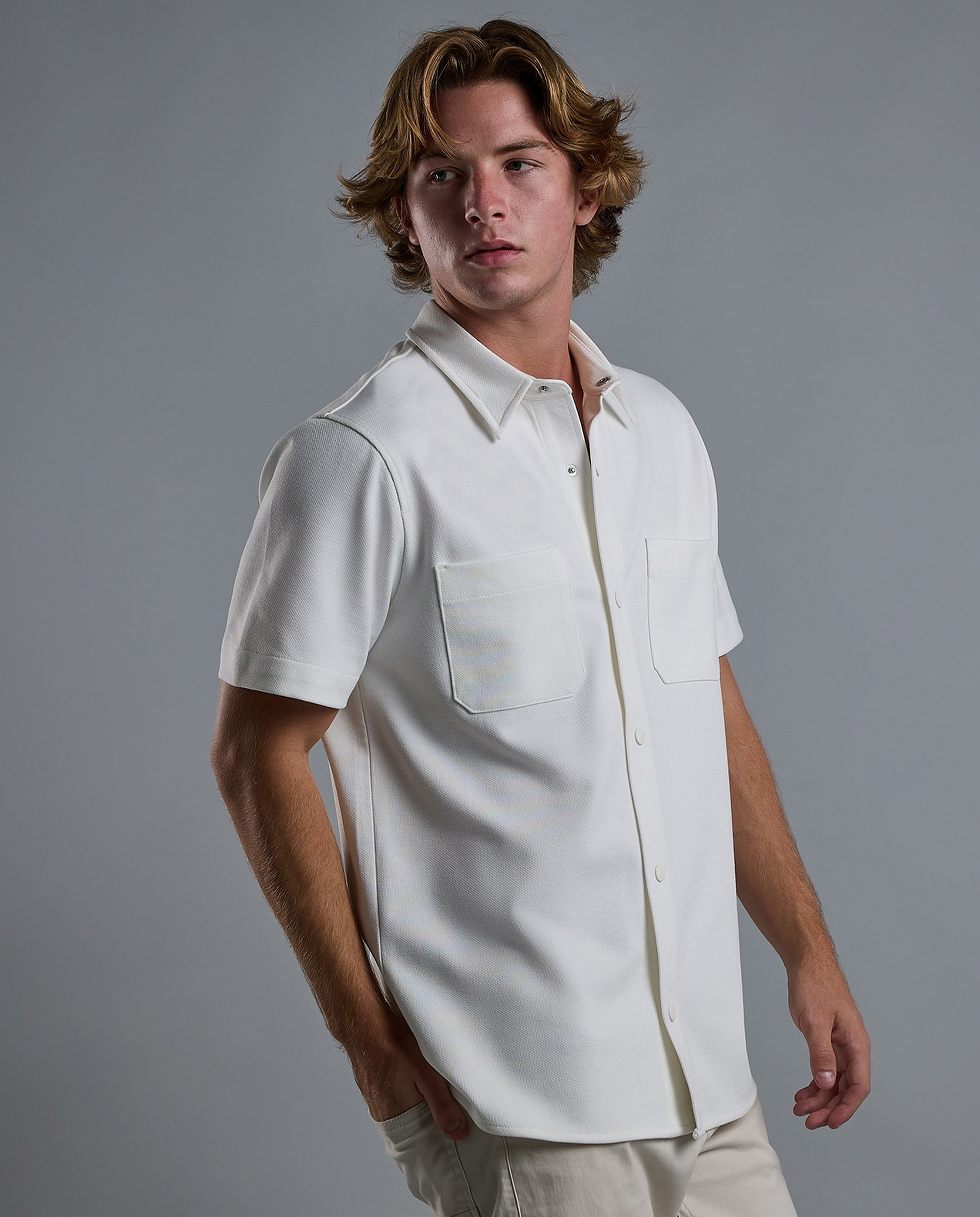 Solid Shirt with Classic Shirt with Short Sleeves